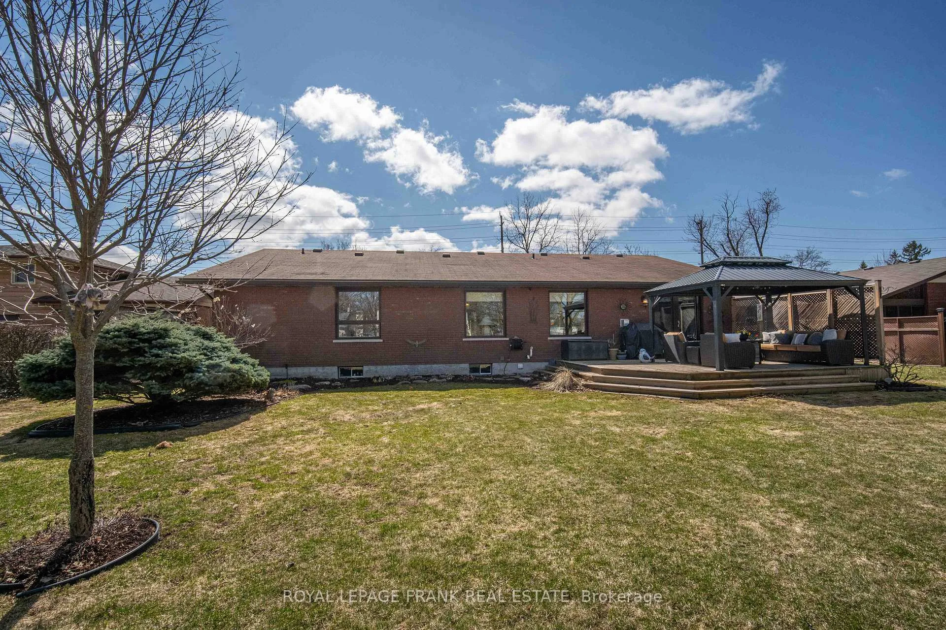 Photo 31 of 832 Parkhill Road W, Peterborough, Monaghan Ward 2 — HOMEH