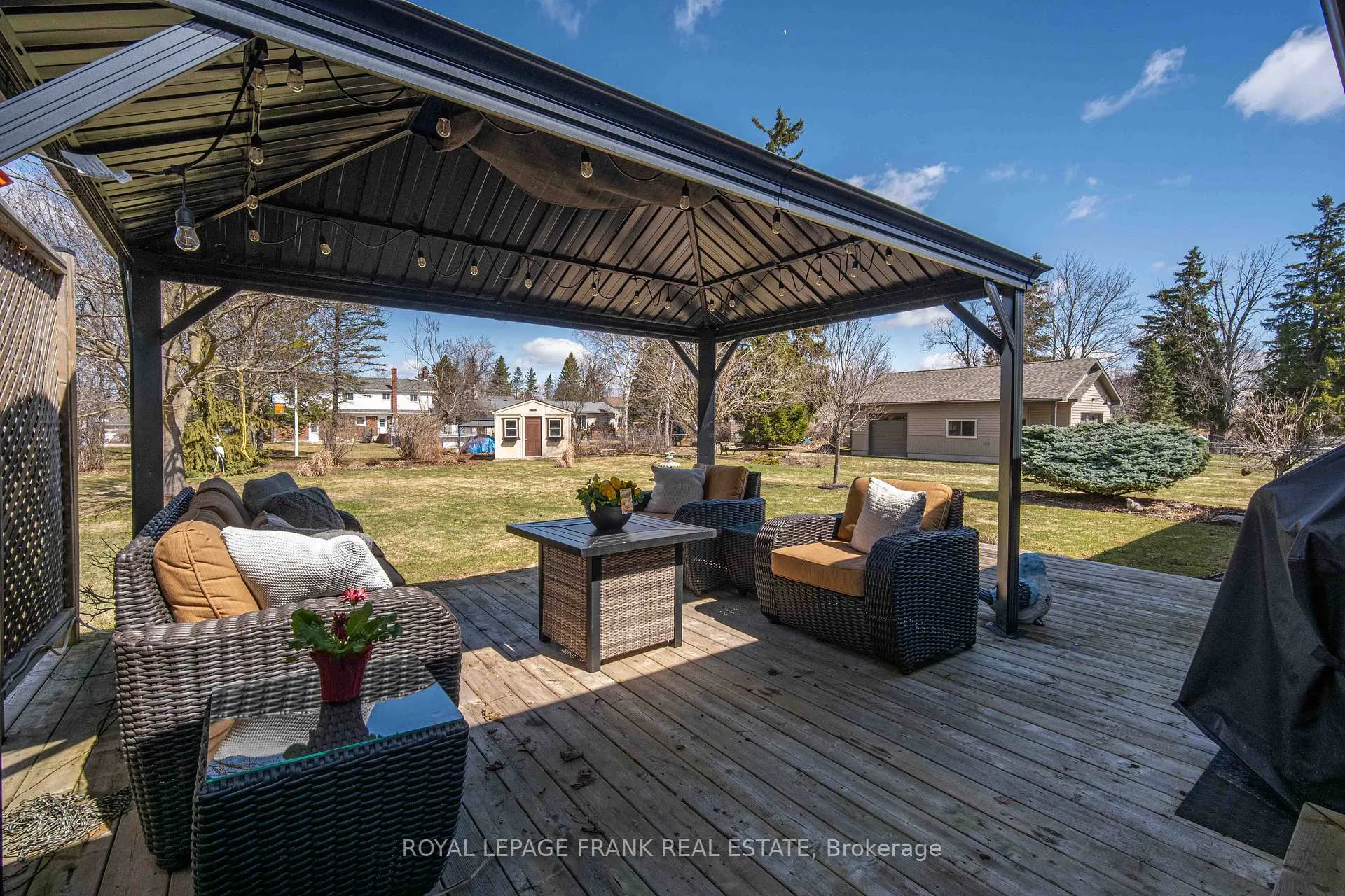 Photo 33 of 832 Parkhill Road W, Peterborough, Monaghan Ward 2 — HOMEH