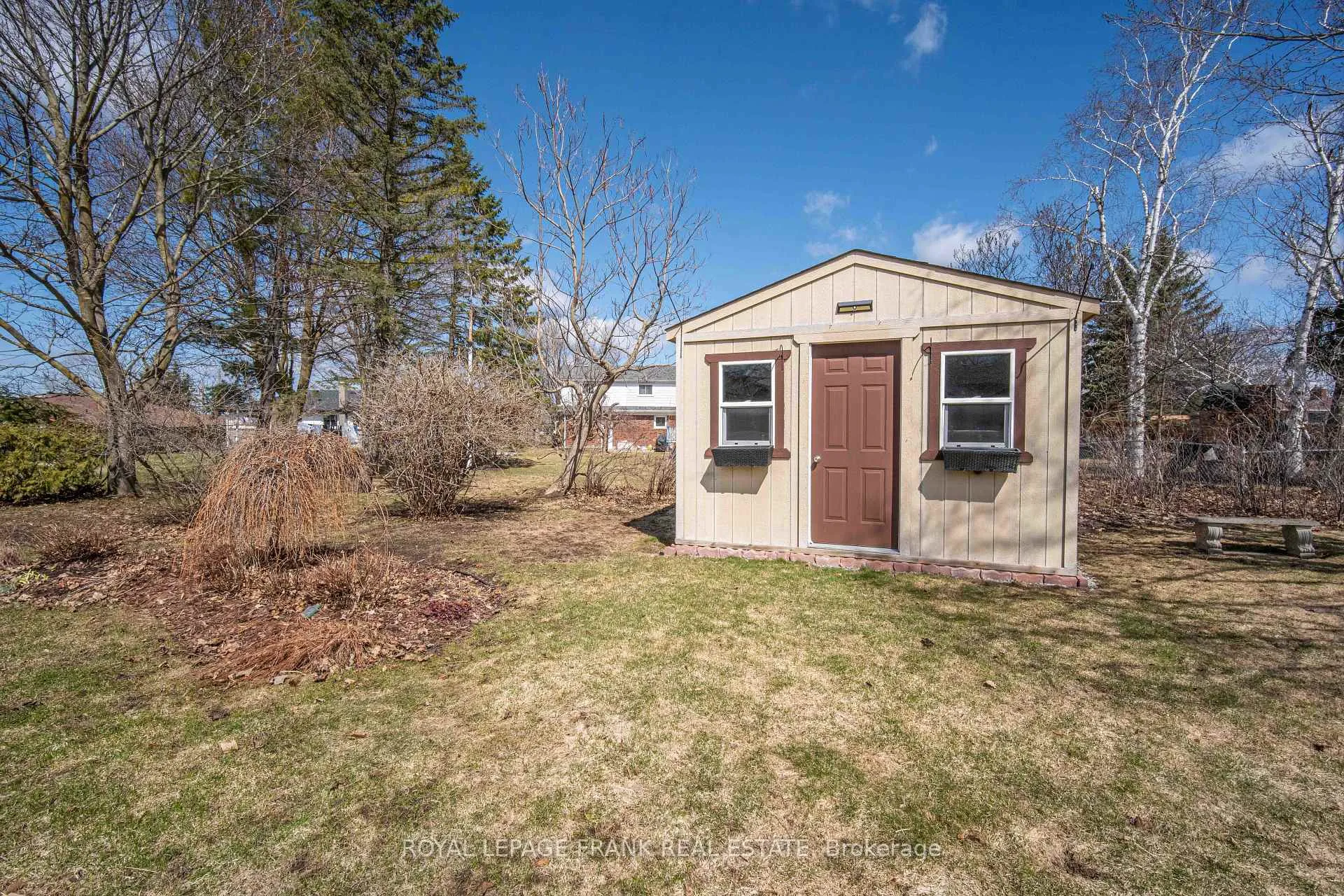 Photo 35 of 832 Parkhill Road W, Peterborough, Monaghan Ward 2 — HOMEH
