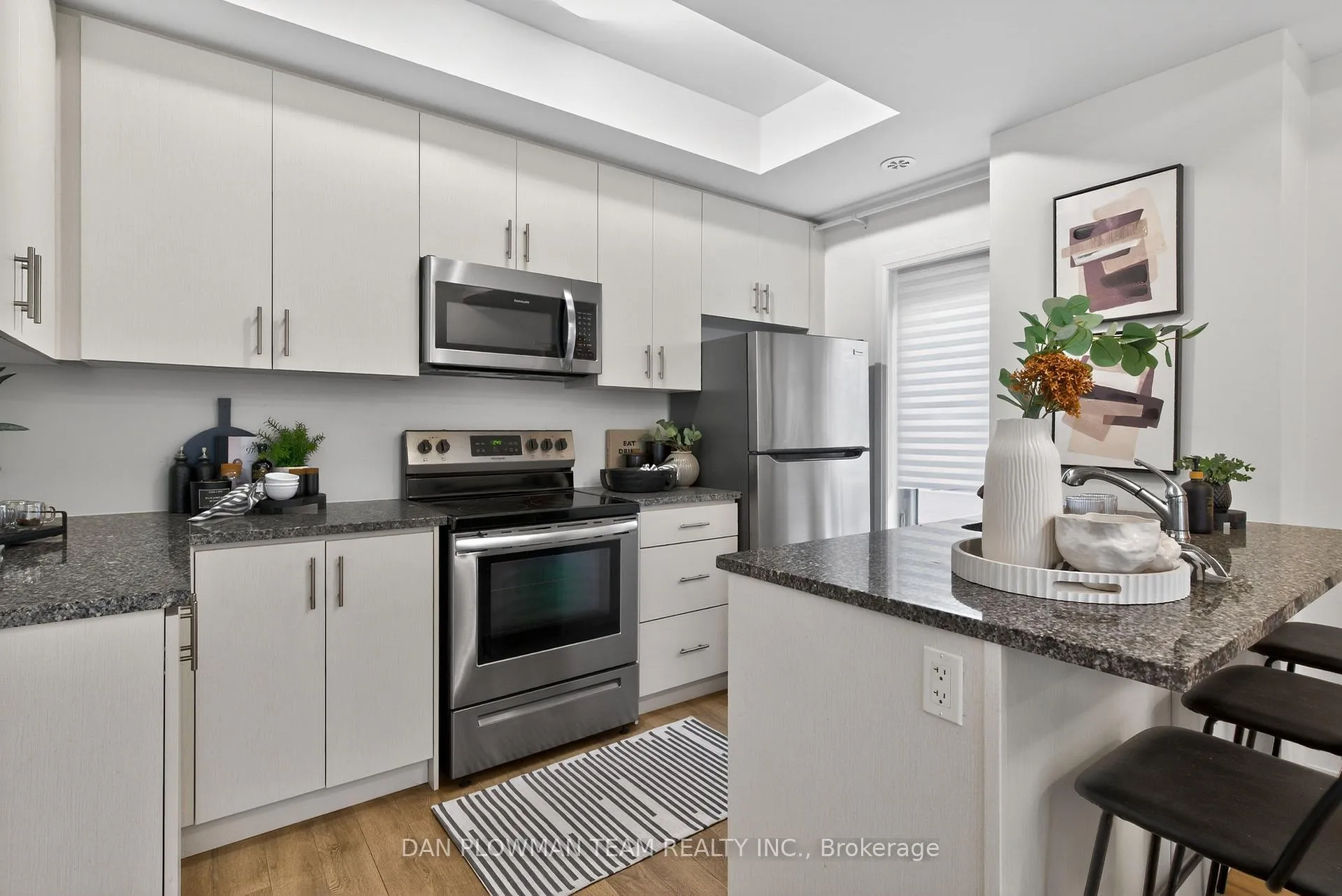 Photo 9 of Unit 1001, 2635 William Jackson Drive, Pickering, Duffin Heights — HOMEH
