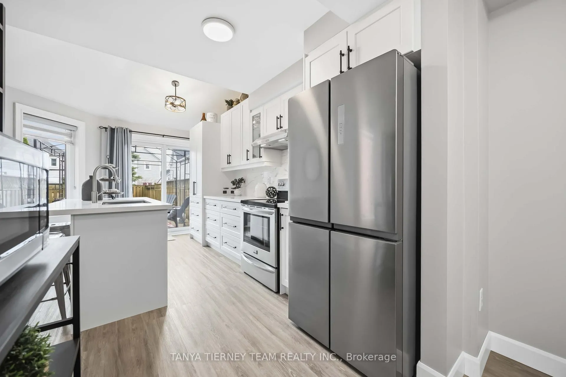 Photo 12 of 86 Zachary Place, Whitby, Brooklin — HOMEH