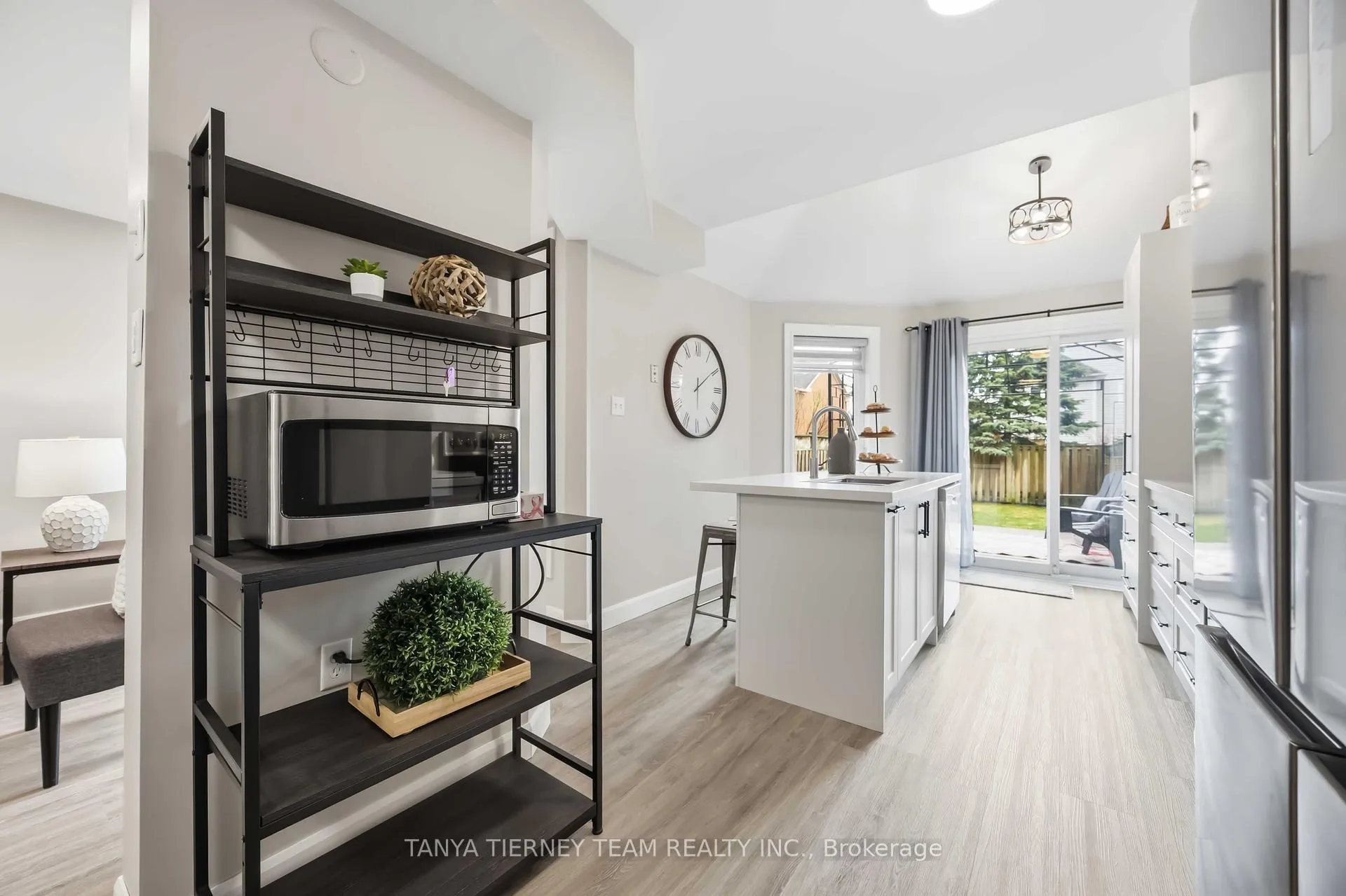 Photo 13 of 86 Zachary Place, Whitby, Brooklin — HOMEH