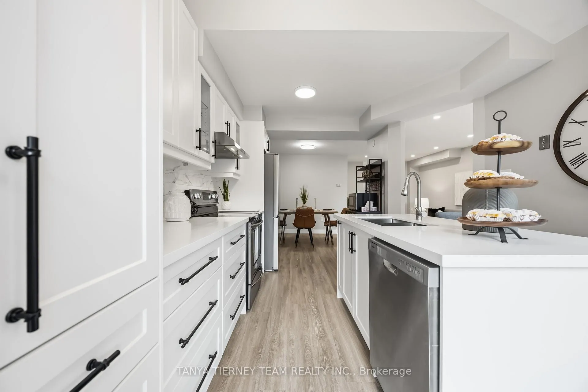 Photo 19 of 86 Zachary Place, Whitby, Brooklin — HOMEH