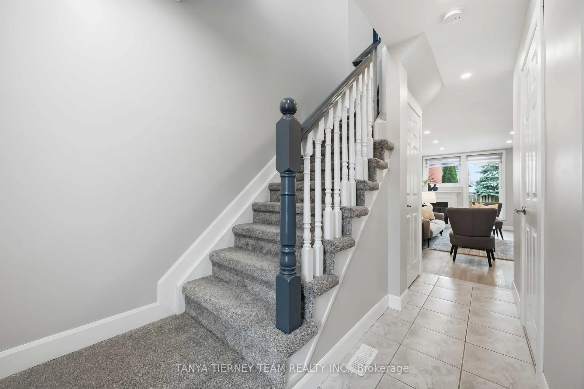 Photo 24 of 86 Zachary Place, Whitby, Brooklin — HOMEH
