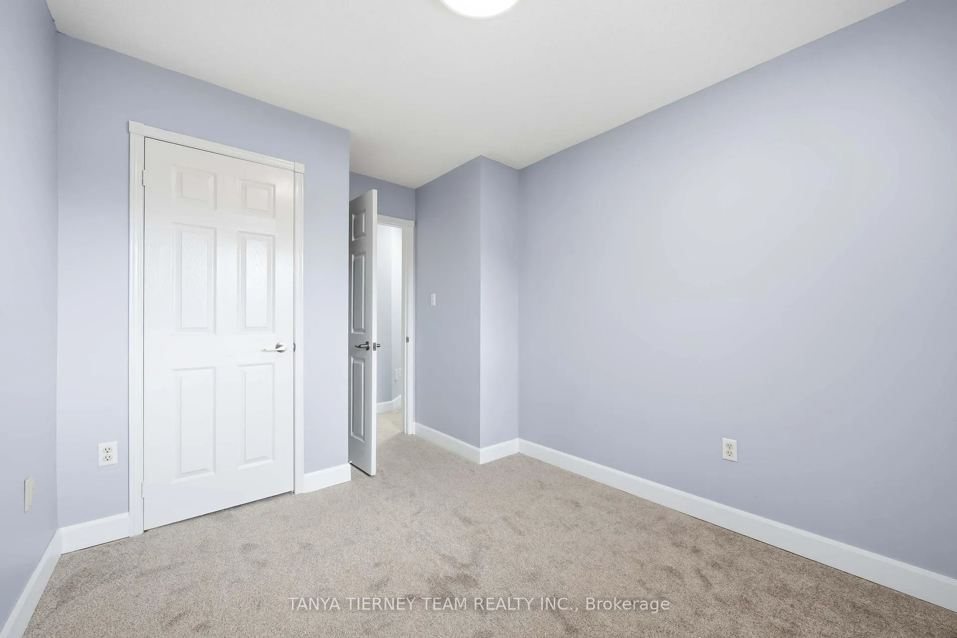 Photo 33 of 86 Zachary Place, Whitby, Brooklin — HOMEH