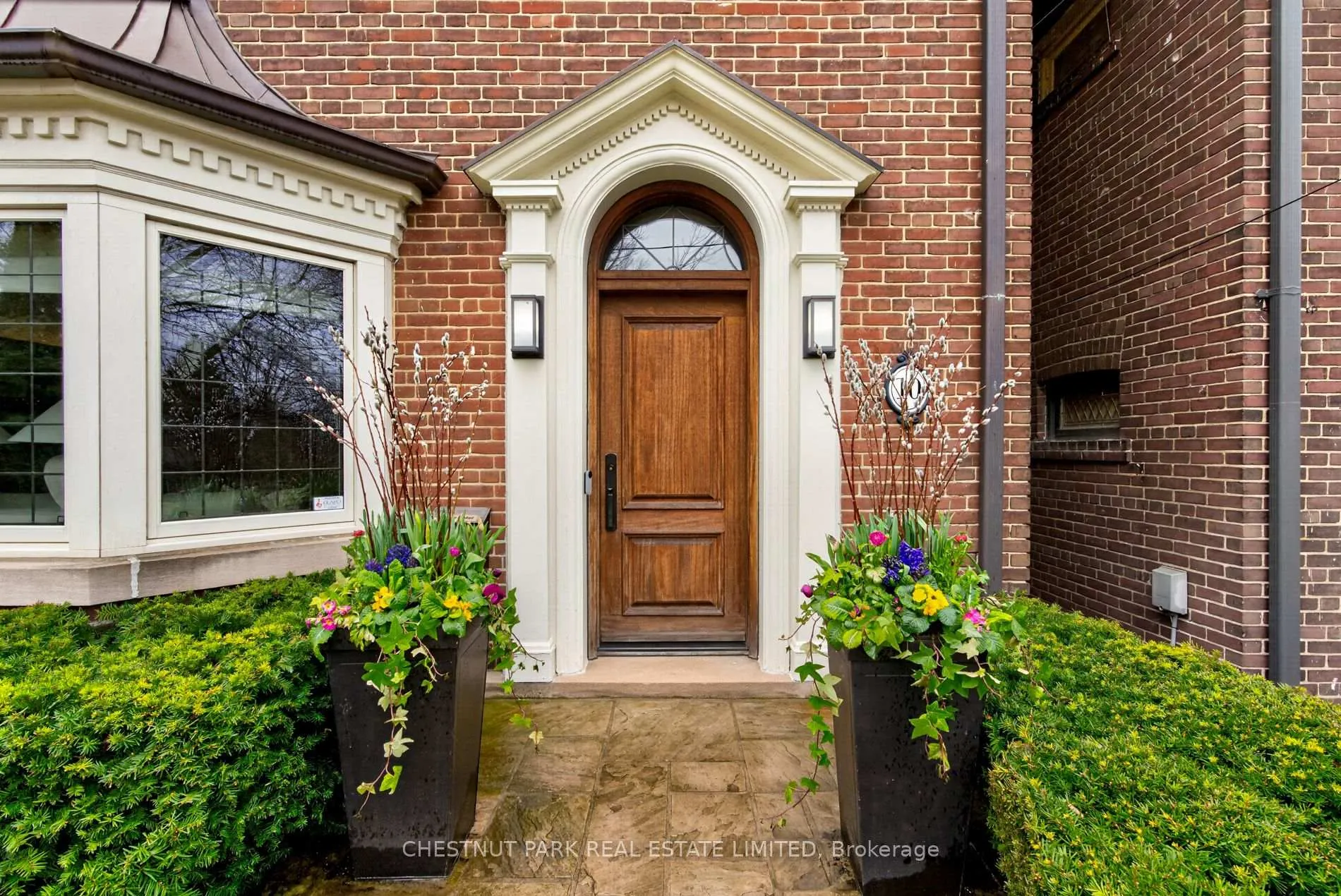 Photo 2 of 10 Harper Avenue, Toronto, Rosedale-Moore Park — HOMEH