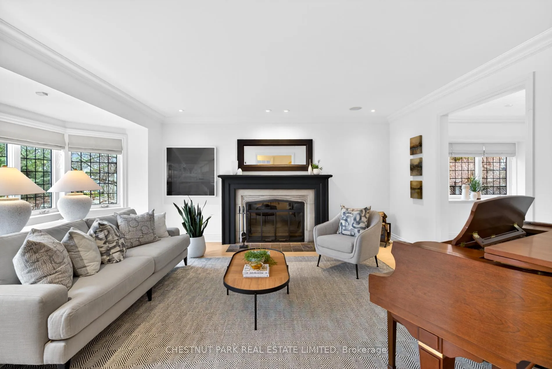 Photo 5 of 10 Harper Avenue, Toronto, Rosedale-Moore Park — HOMEH