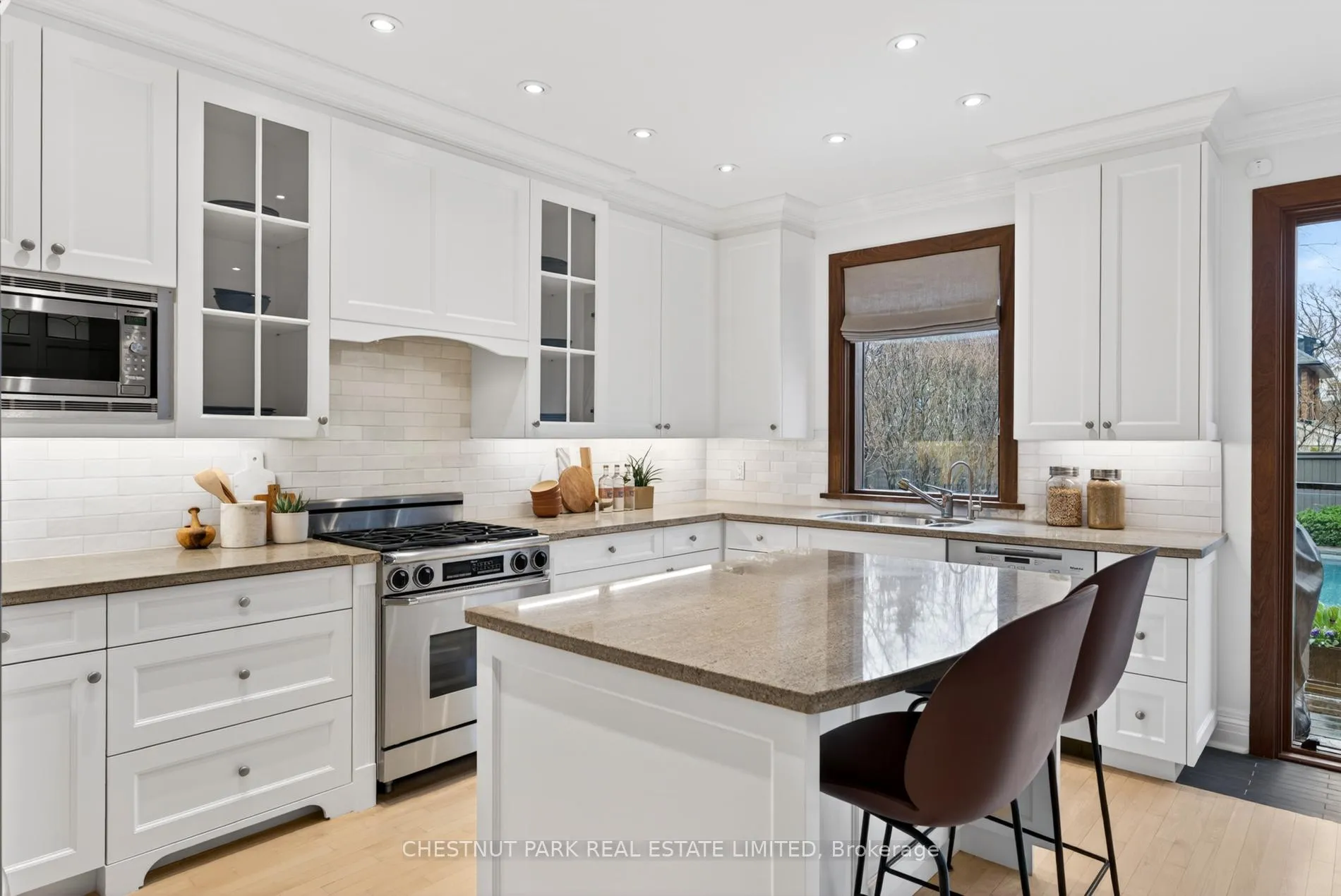 Photo 15 of 10 Harper Avenue, Toronto, Rosedale-Moore Park — HOMEH