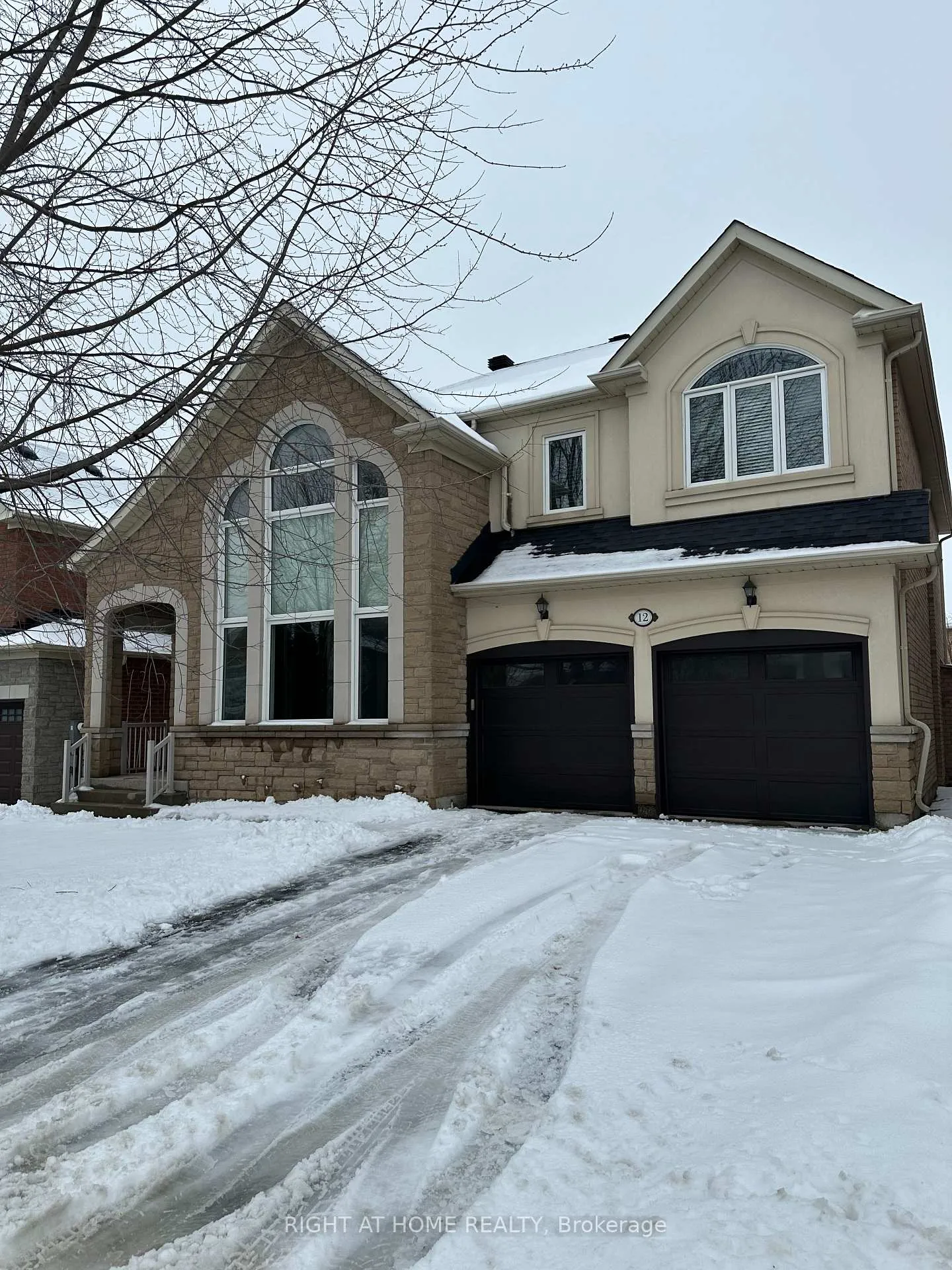 Photo 2 of 12 Ames Crescent, Aurora, Bayview Northeast — HOMEH