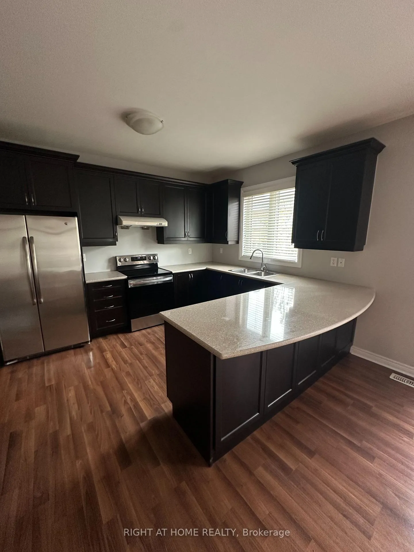 Photo 7 of 12 Ames Crescent, Aurora, Bayview Northeast — HOMEH