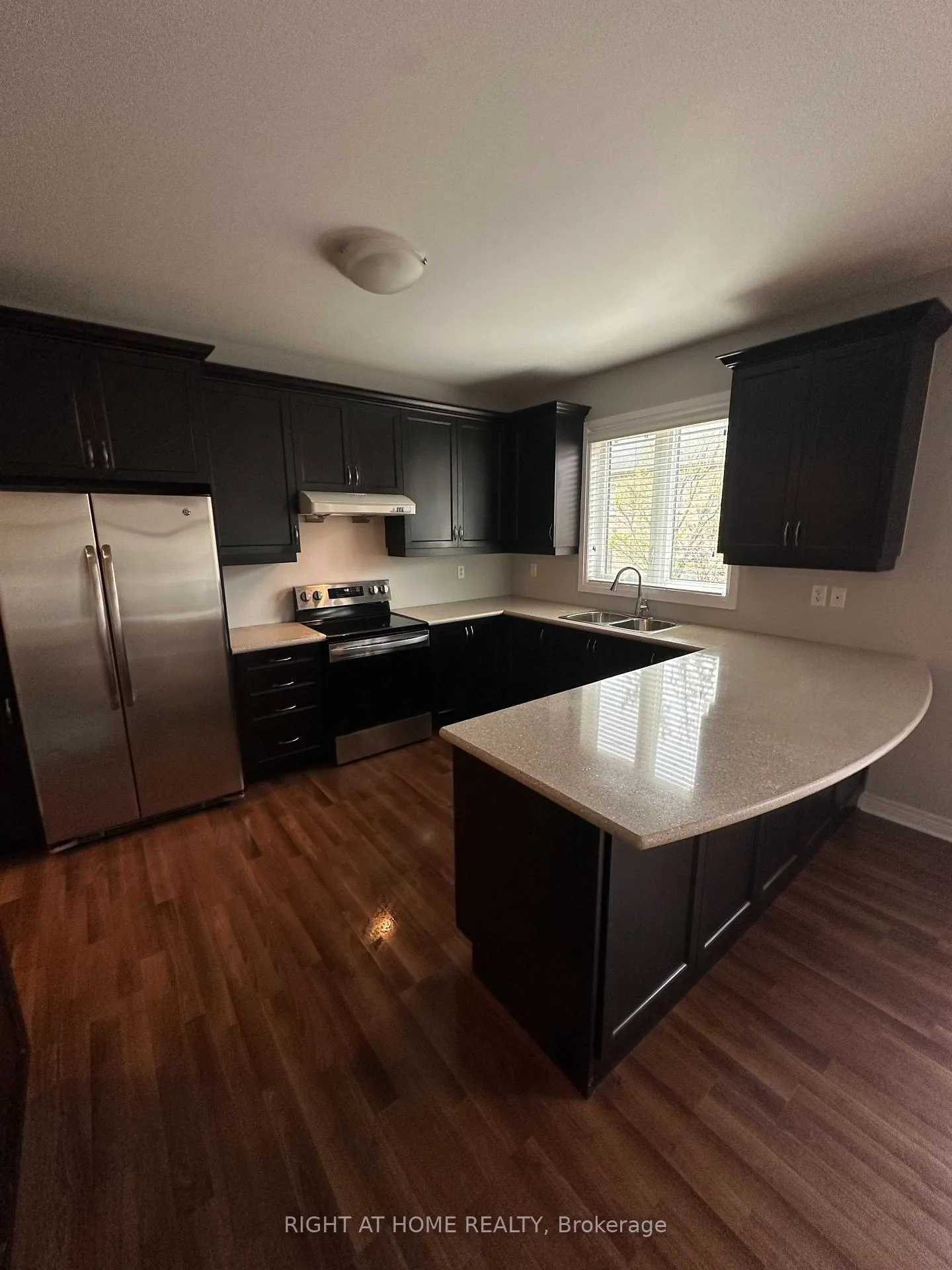 Photo 11 of 12 Ames Crescent, Aurora, Bayview Northeast — HOMEH