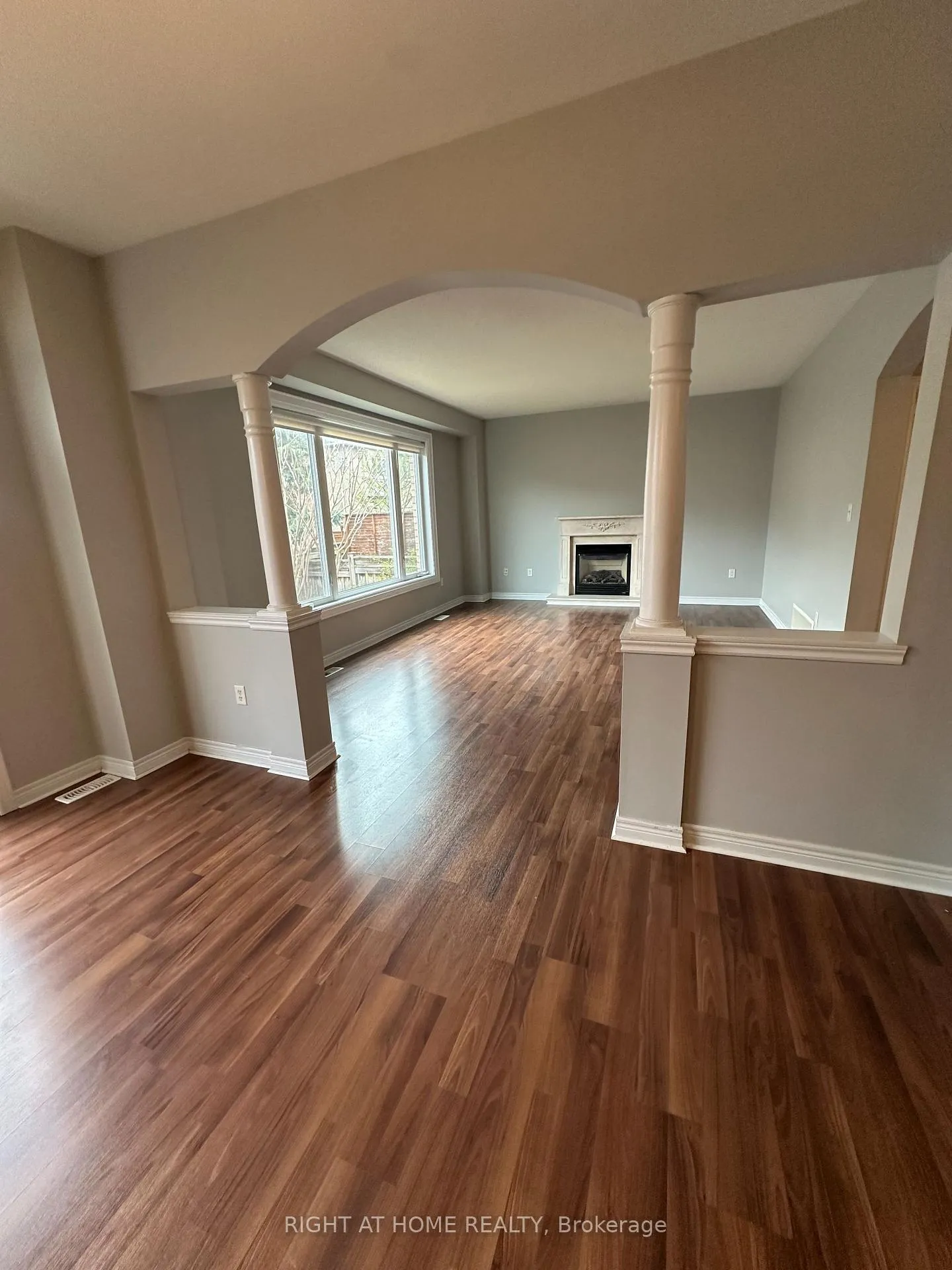 Photo 14 of 12 Ames Crescent, Aurora, Bayview Northeast — HOMEH
