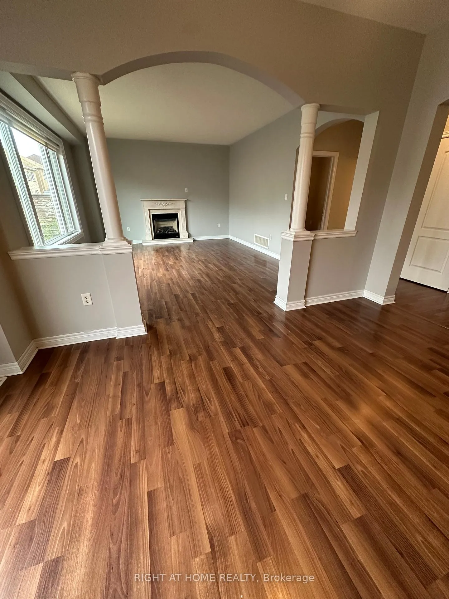 Photo 17 of 12 Ames Crescent, Aurora, Bayview Northeast — HOMEH