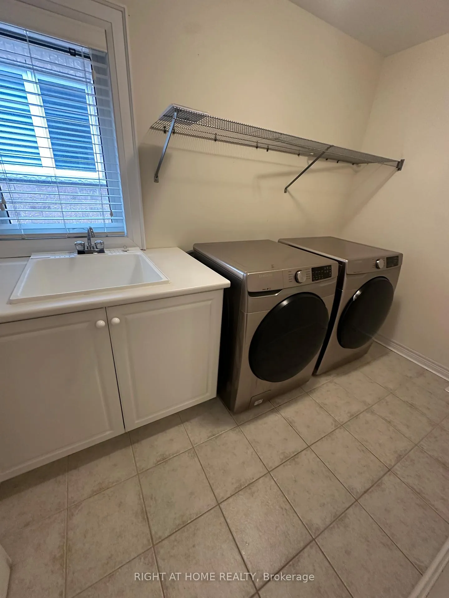 Photo 19 of 12 Ames Crescent, Aurora, Bayview Northeast — HOMEH
