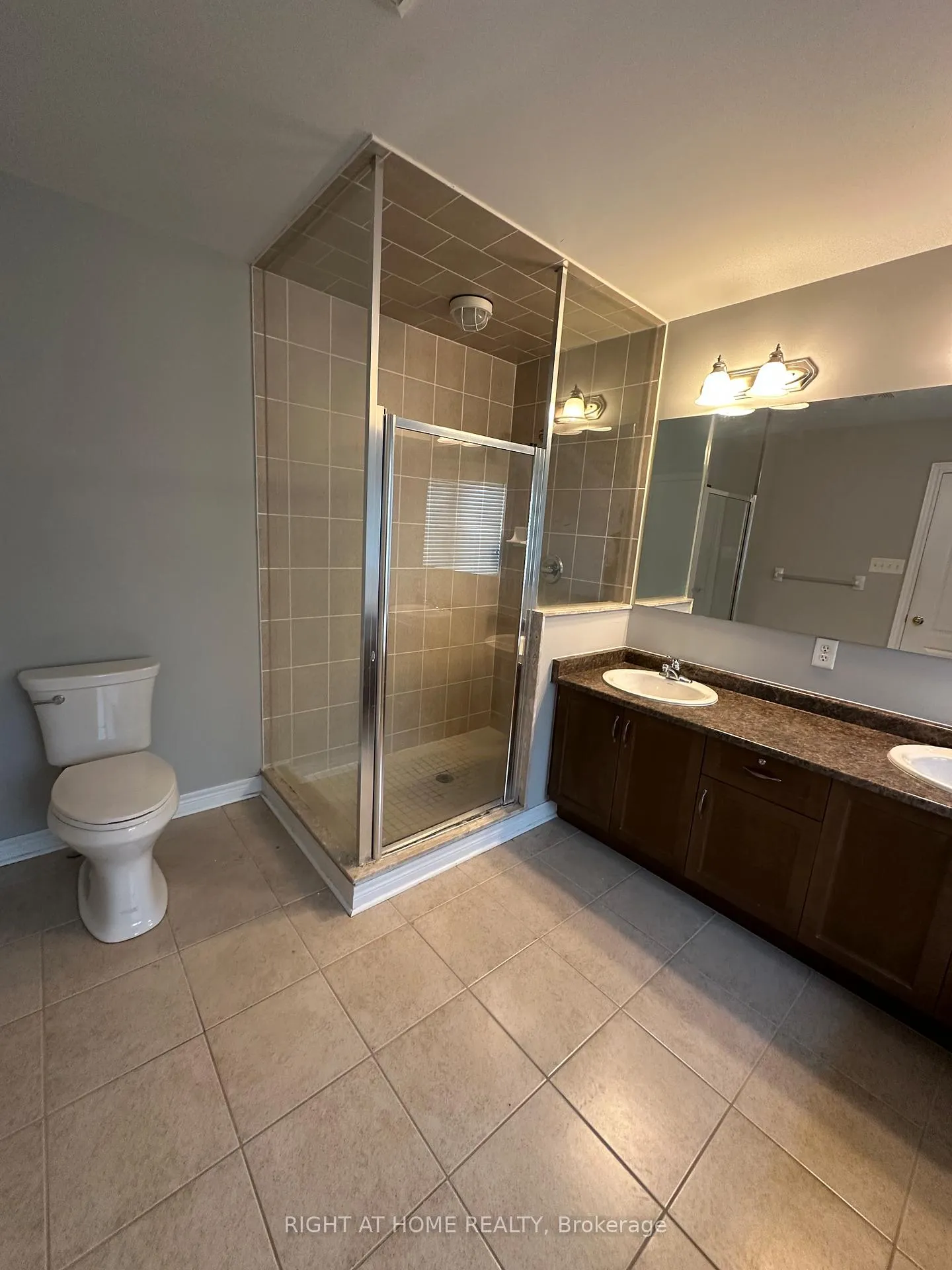 Photo 23 of 12 Ames Crescent, Aurora, Bayview Northeast — HOMEH