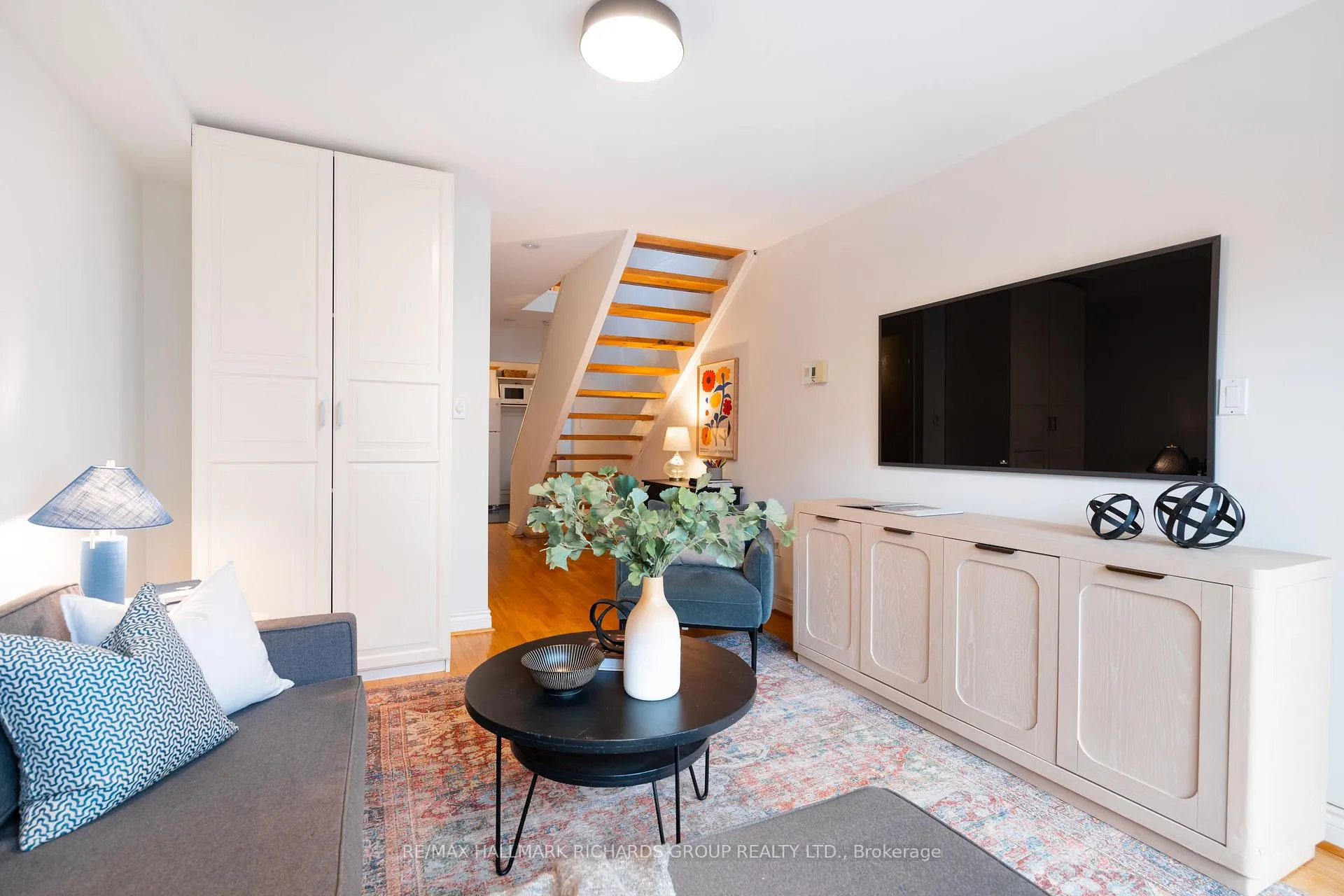 Photo 20 of 87 Norway Avenue, Toronto, The Beaches — HOMEH