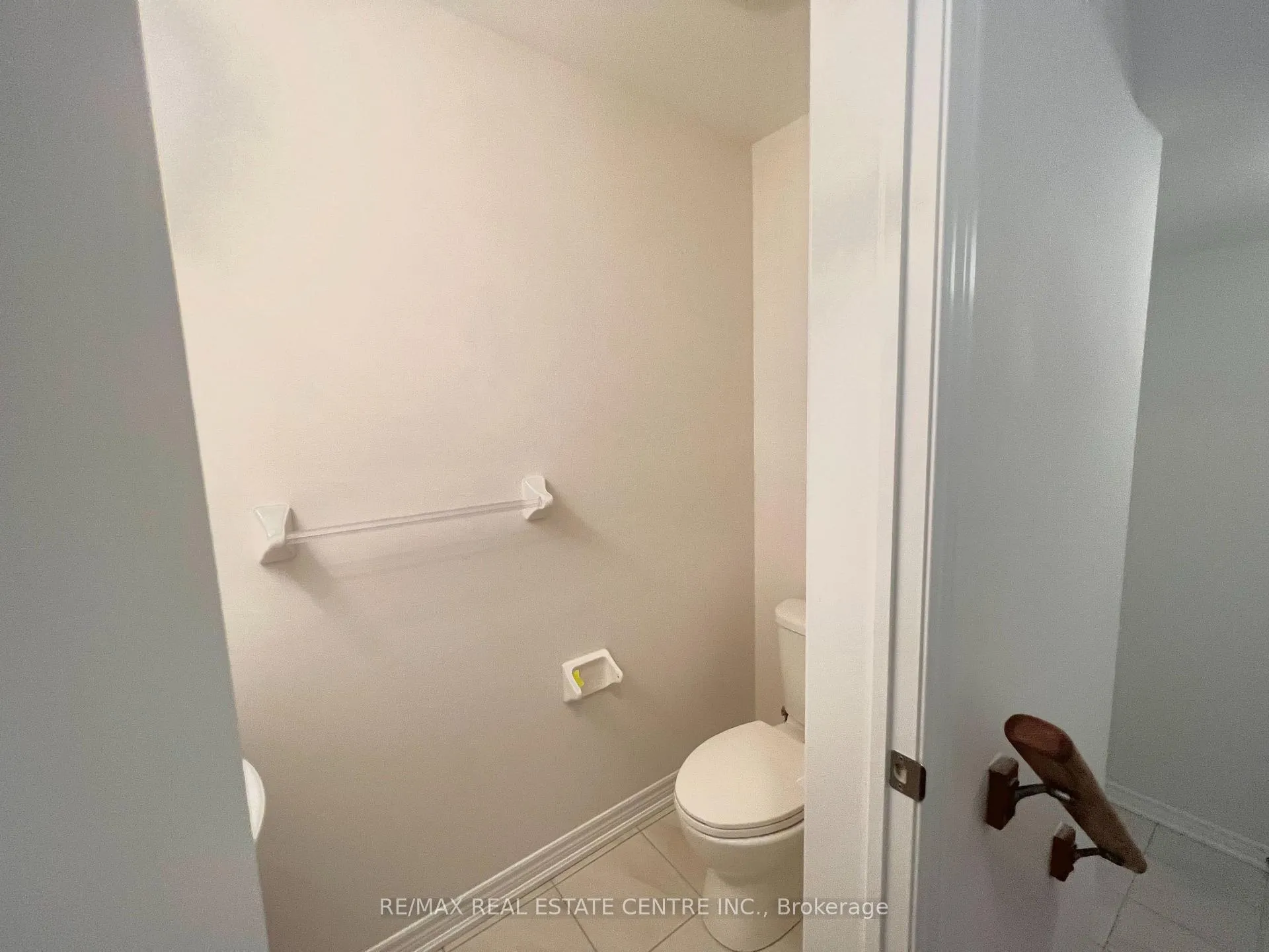 Photo 10 of 230 Chippewa Street, Shelburne — HOMEH