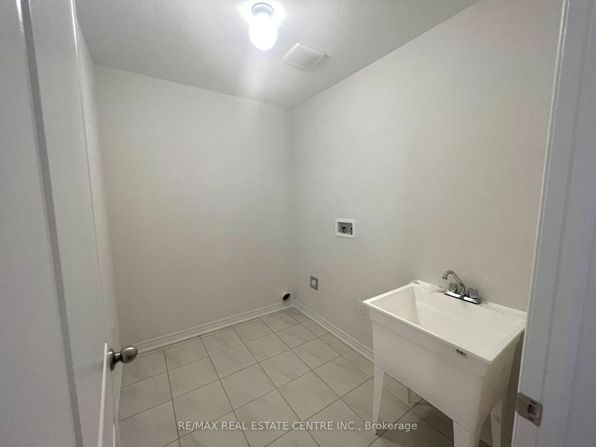 Photo 21 of 230 Chippewa Street, Shelburne — HOMEH