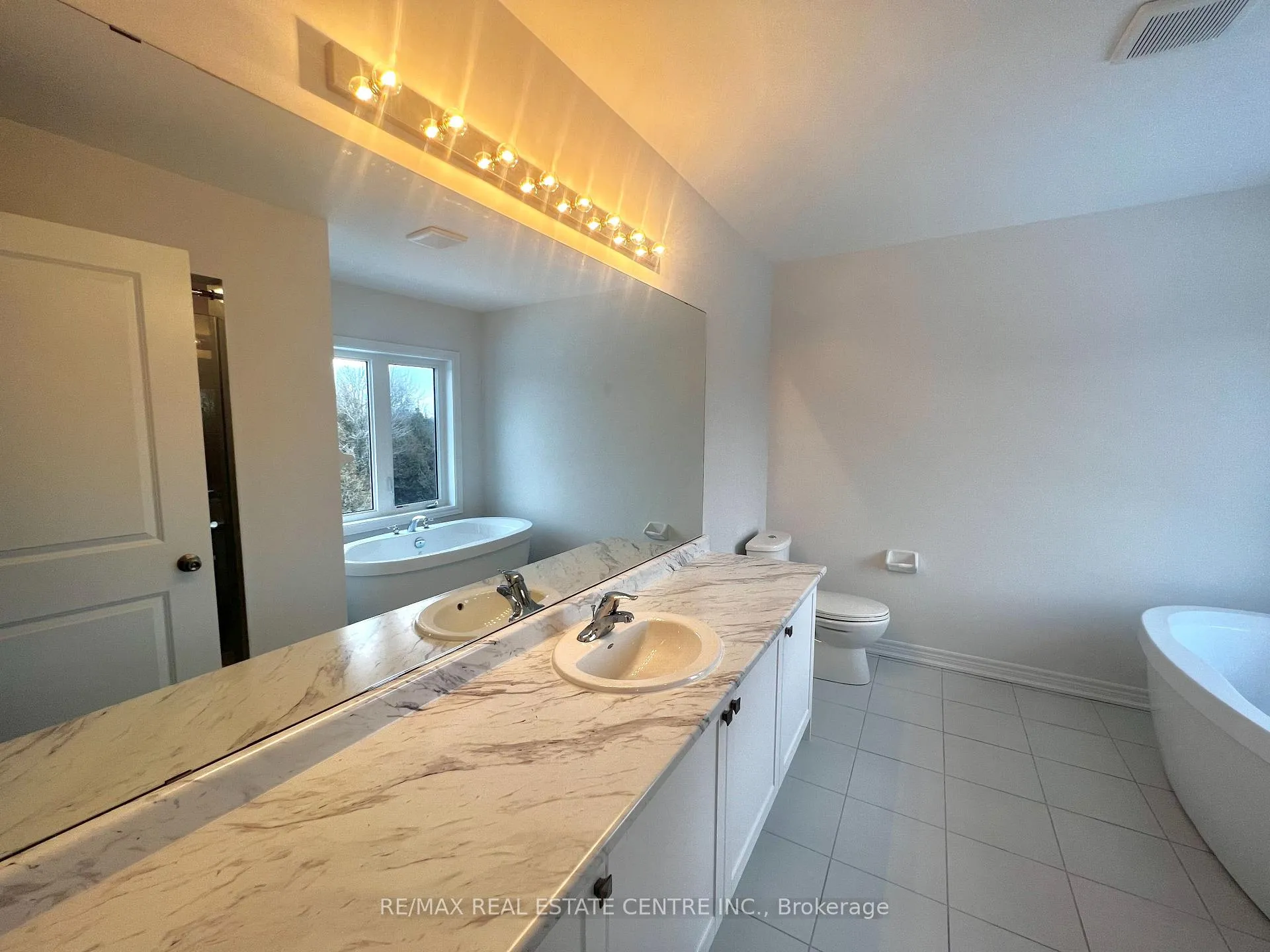 Photo 28 of 230 Chippewa Street, Shelburne — HOMEH