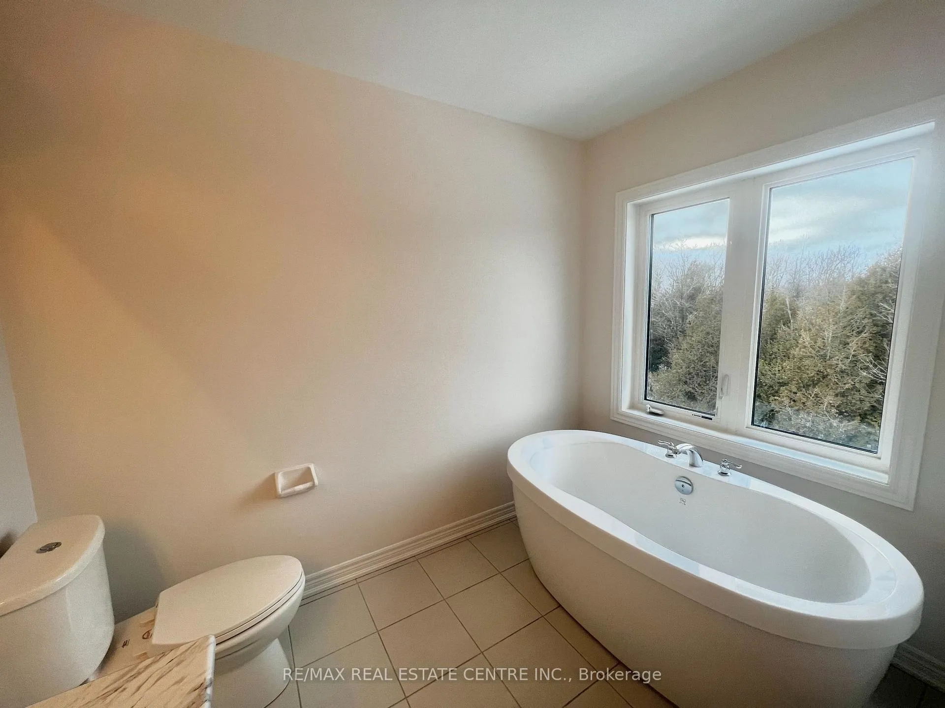 Photo 29 of 230 Chippewa Street, Shelburne — HOMEH