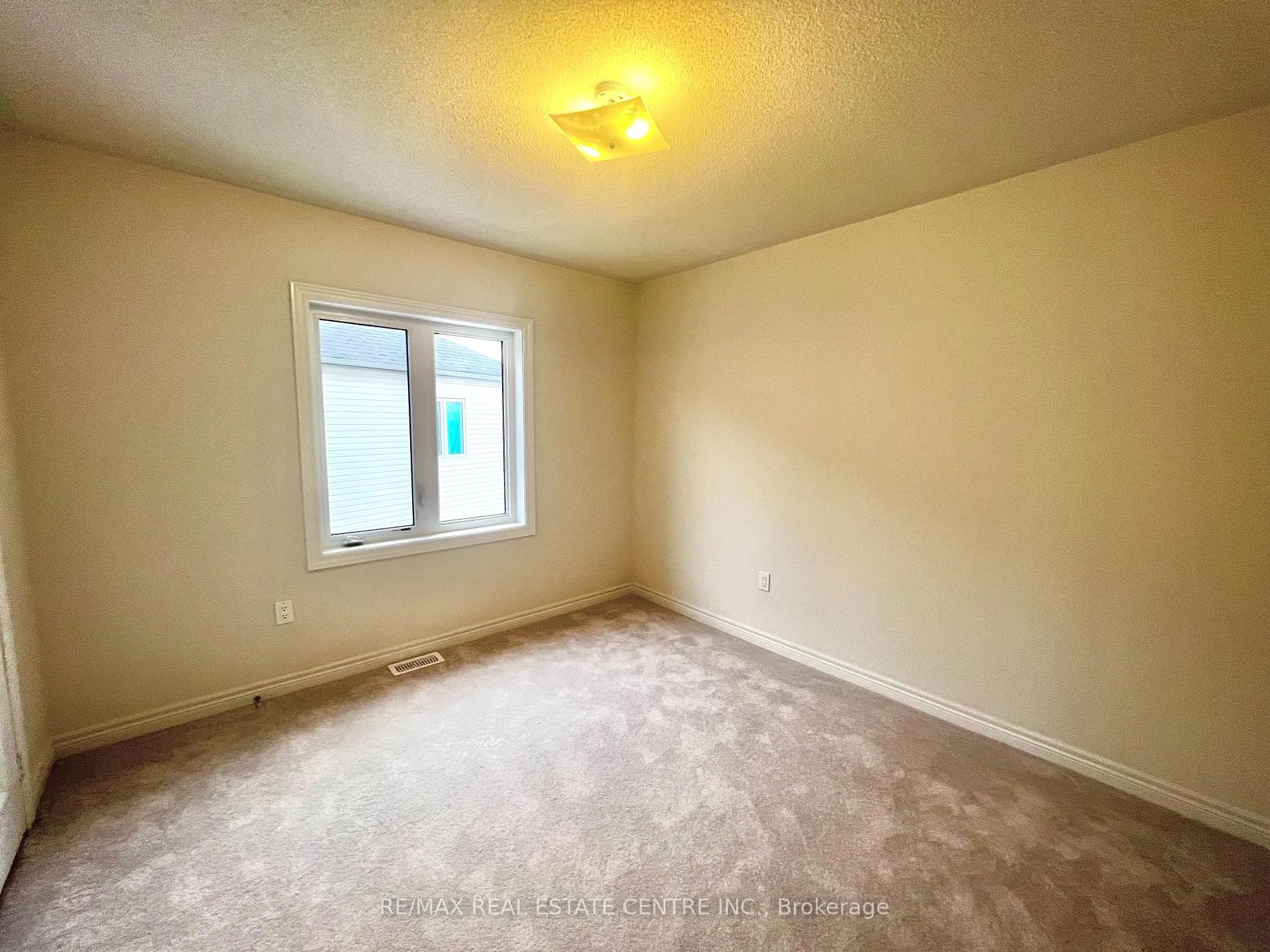 Photo 33 of 230 Chippewa Street, Shelburne — HOMEH
