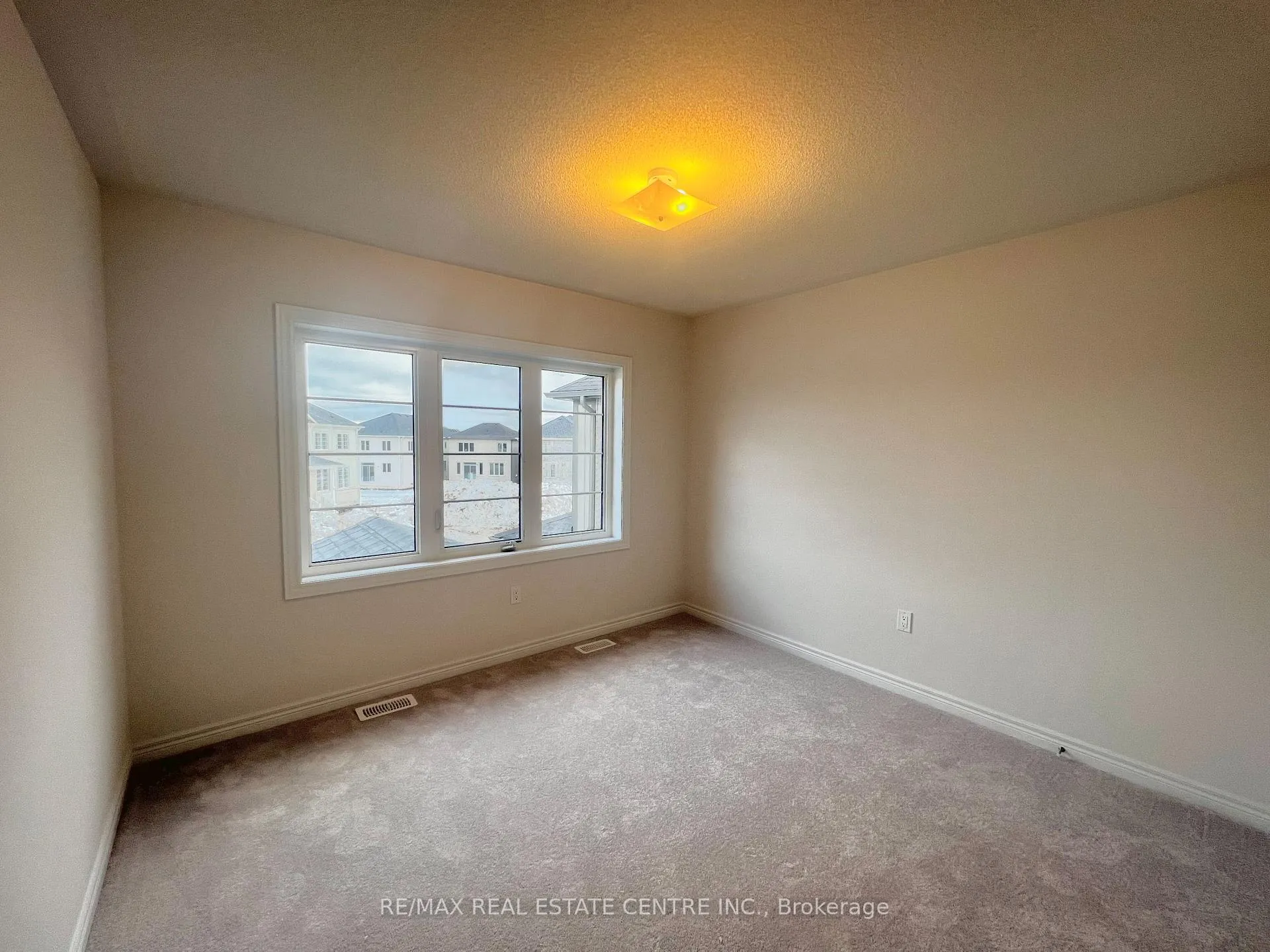 Photo 39 of 230 Chippewa Street, Shelburne — HOMEH