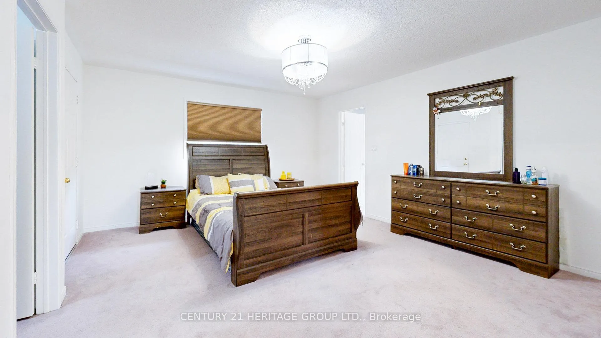 Photo 24 of 160 Carlyle Crescent, Aurora, Aurora Highlands — HOMEH