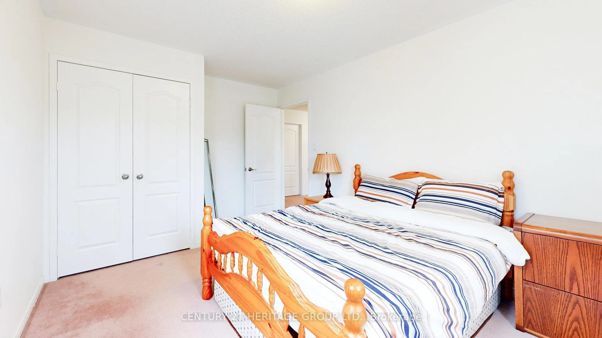 Photo 28 of 160 Carlyle Crescent, Aurora, Aurora Highlands — HOMEH