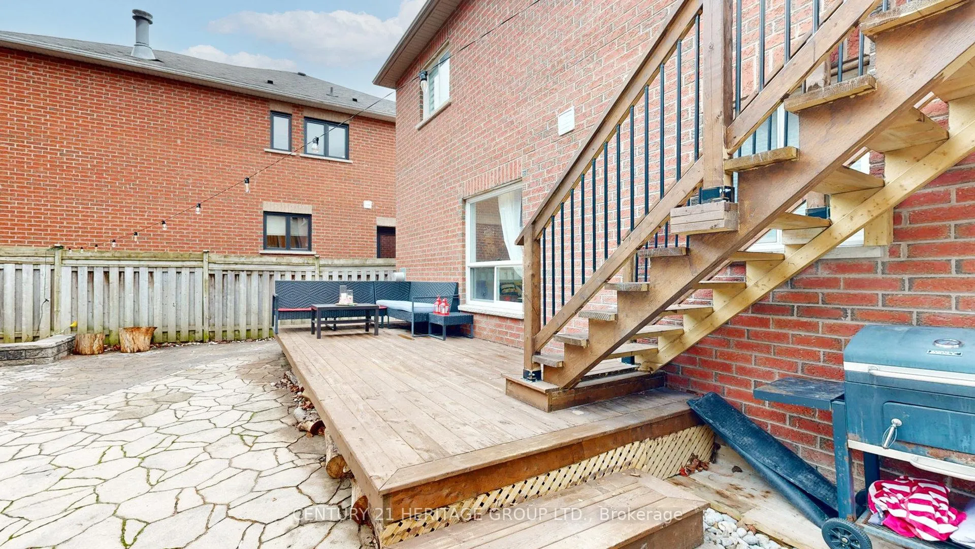 Photo 39 of 160 Carlyle Crescent, Aurora, Aurora Highlands — HOMEH