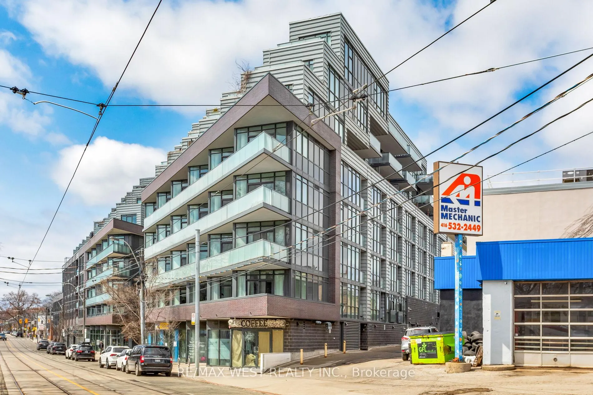 Front of Unit 603, 36 Howard Park Avenue