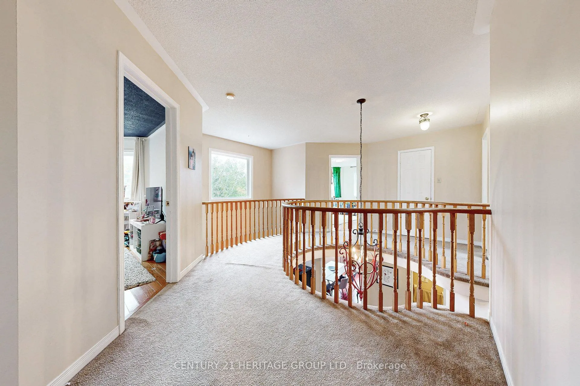 Photo 30 of 98 Charing Crescent, Aurora, Aurora Highlands — HOMEH