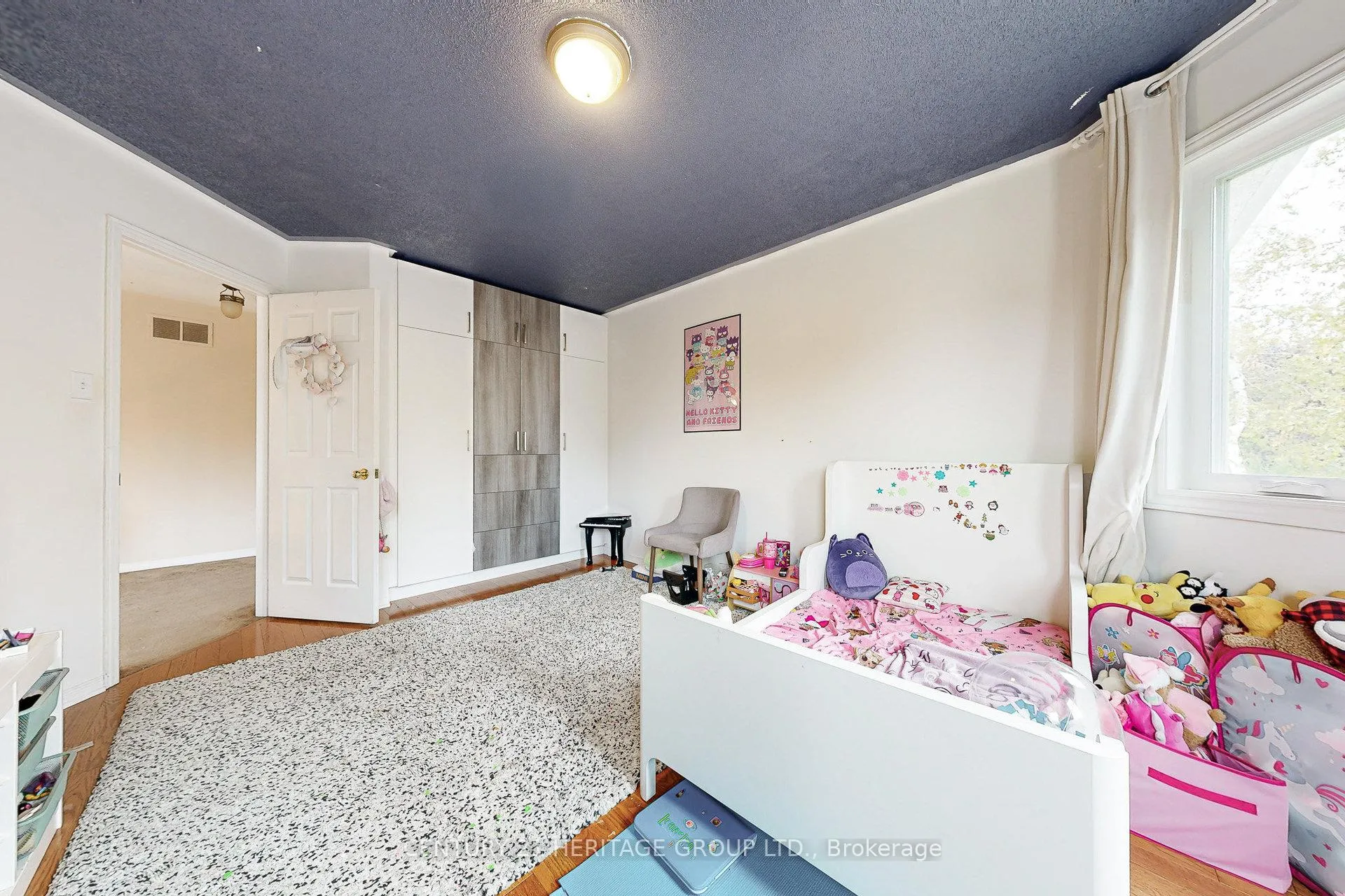 Photo 34 of 98 Charing Crescent, Aurora, Aurora Highlands — HOMEH