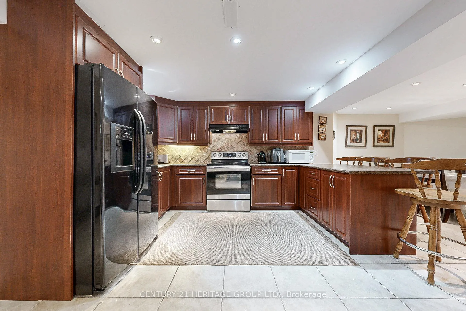 Photo 43 of 98 Charing Crescent, Aurora, Aurora Highlands — HOMEH