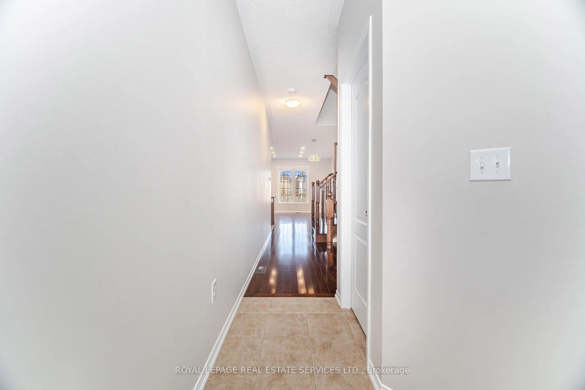 Photo 7 of Unit 4, 745 Farmstead Drive, Milton, Willmott — HOMEH
