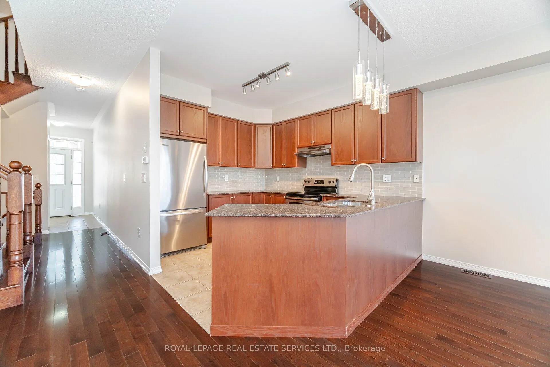 Photo 8 of Unit 4, 745 Farmstead Drive, Milton, Willmott — HOMEH