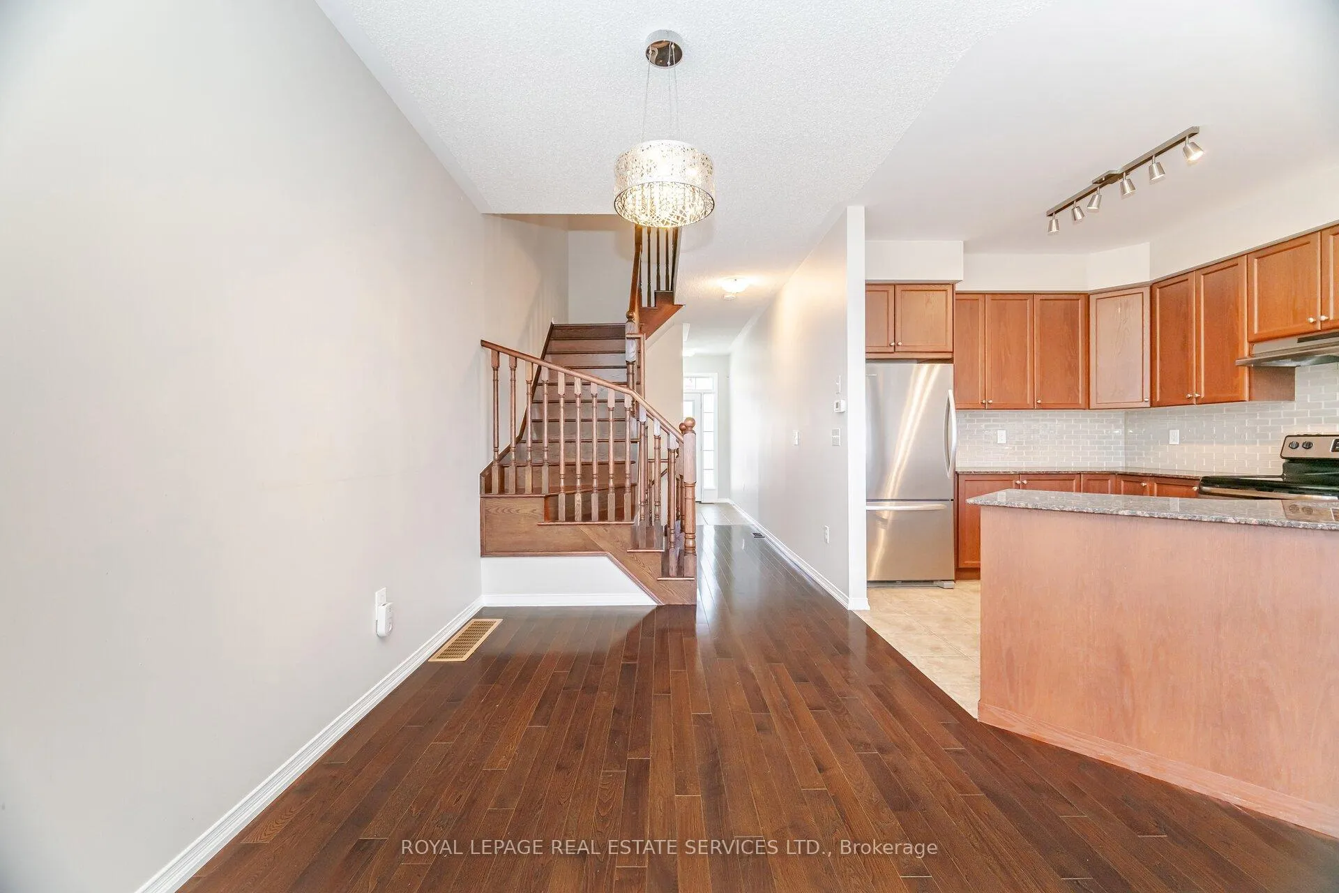 Photo 14 of Unit 4, 745 Farmstead Drive, Milton, Willmott — HOMEH