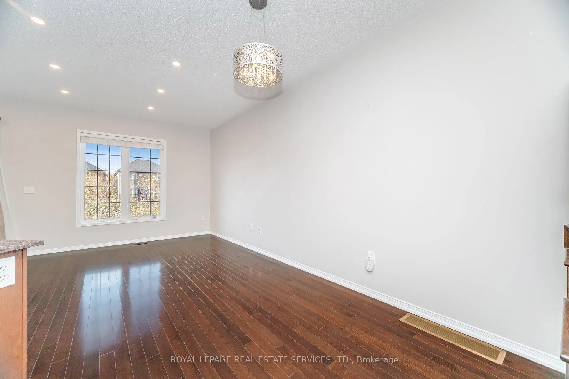 Photo 15 of Unit 4, 745 Farmstead Drive, Milton, Willmott — HOMEH