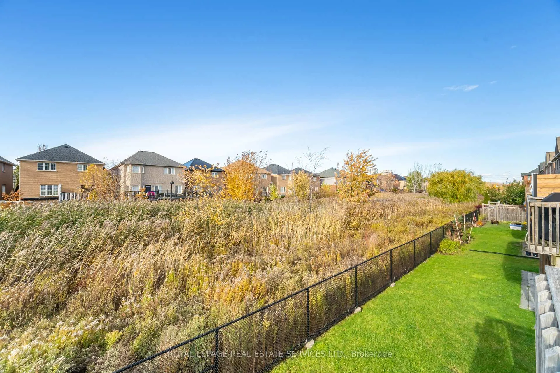 Photo 22 of Unit 4, 745 Farmstead Drive, Milton, Willmott — HOMEH