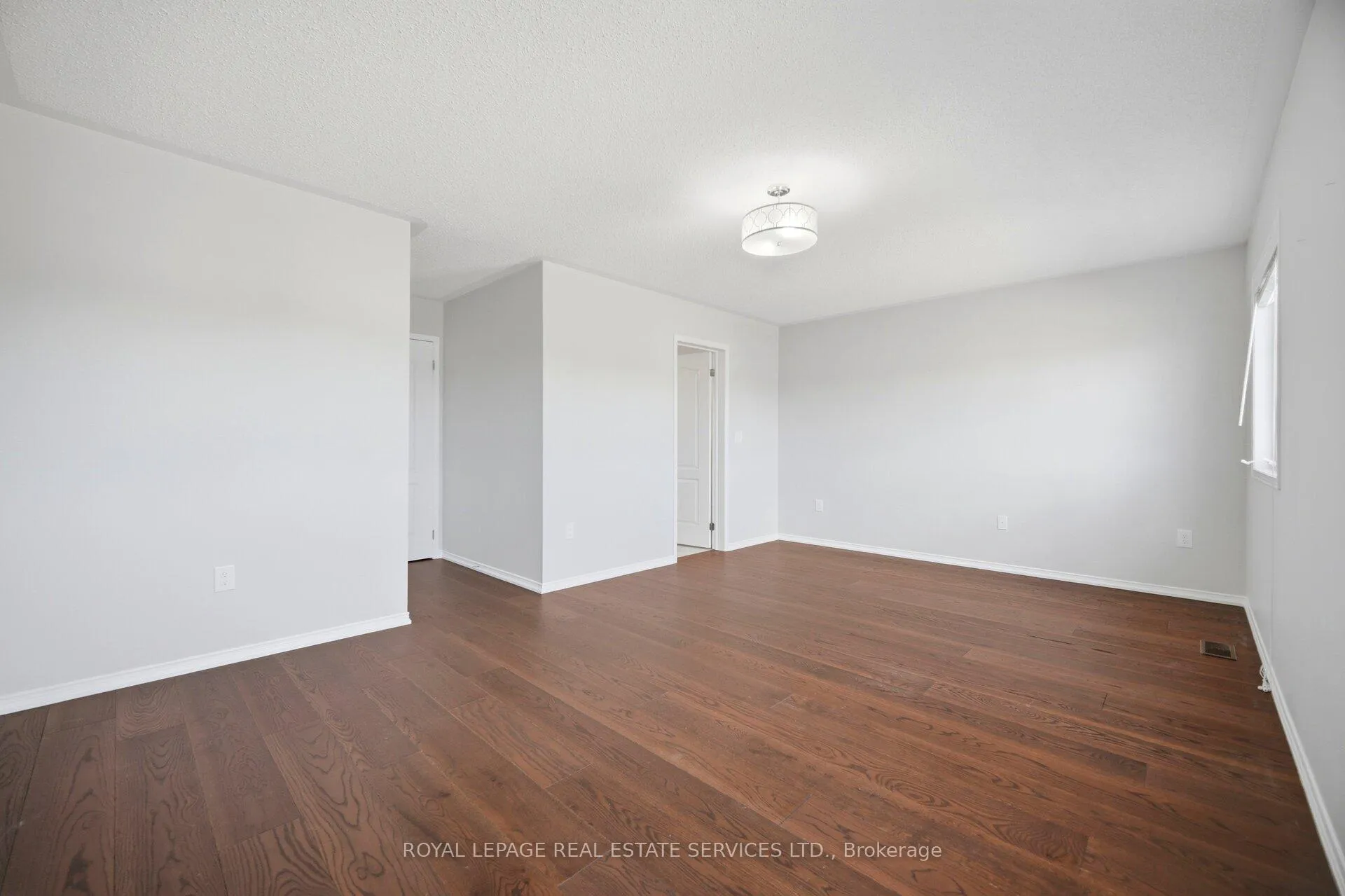 Photo 30 of Unit 4, 745 Farmstead Drive, Milton, Willmott — HOMEH