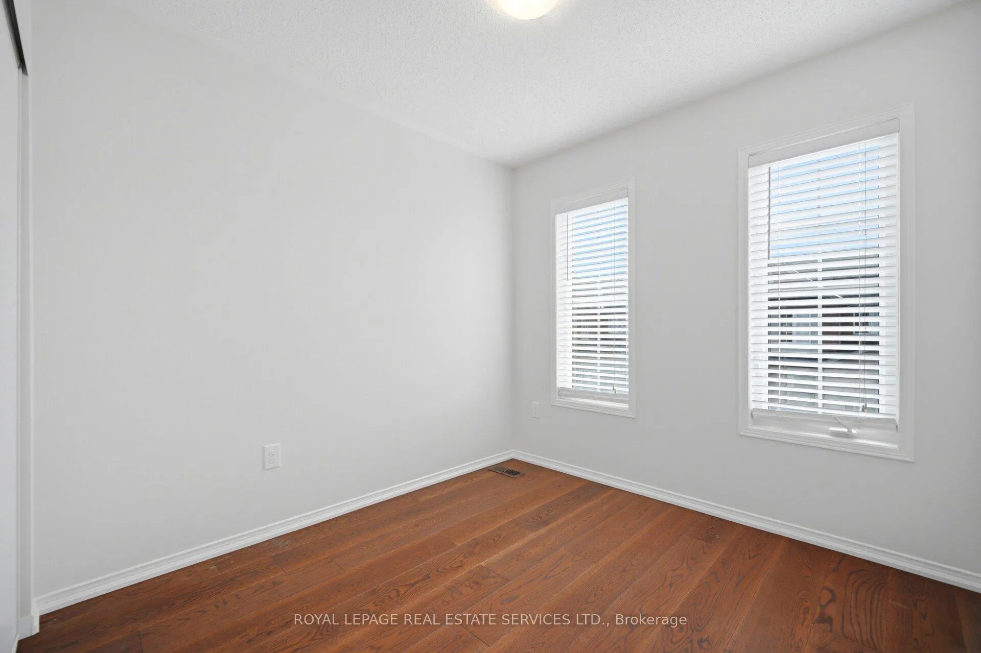 Photo 37 of Unit 4, 745 Farmstead Drive, Milton, Willmott — HOMEH