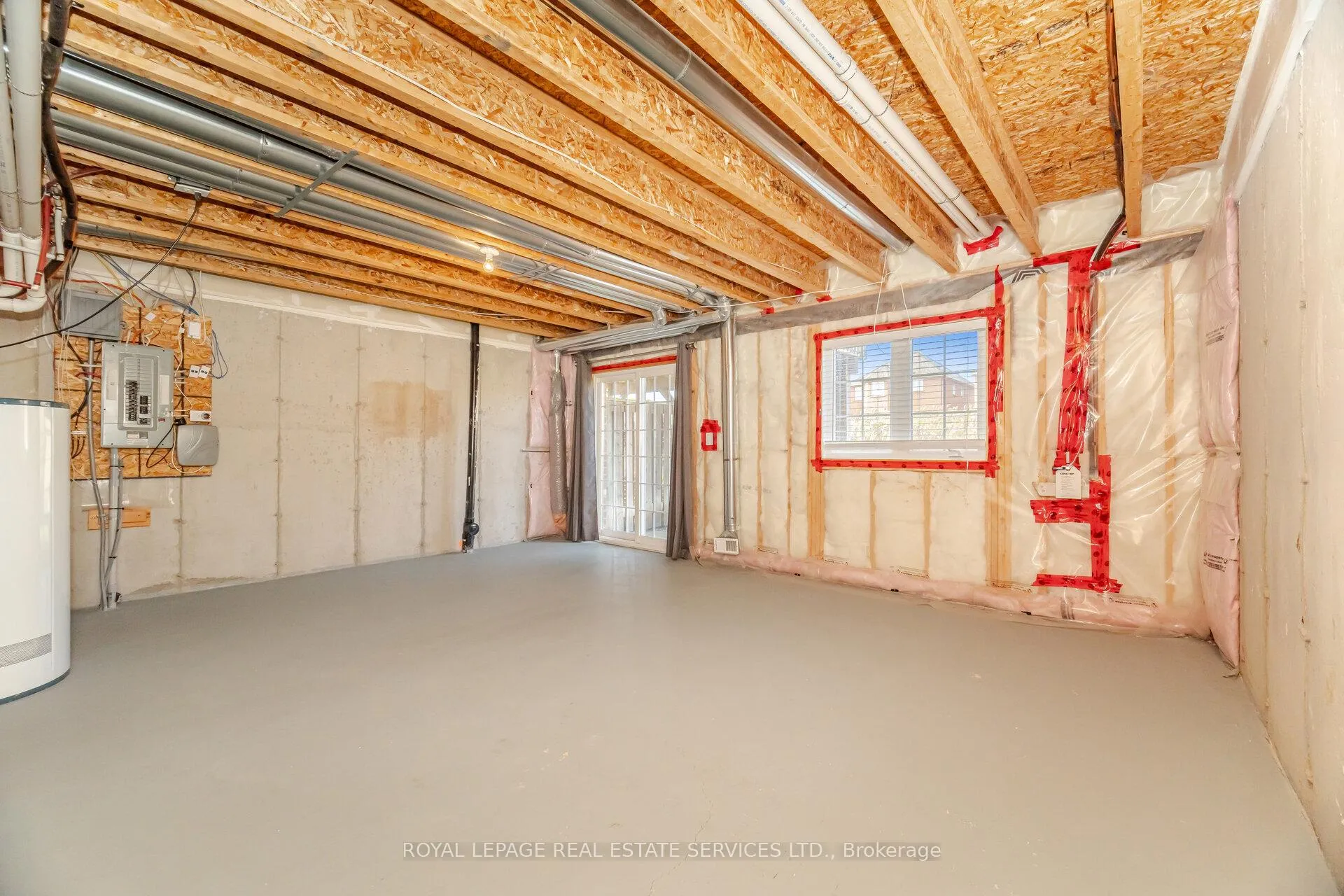 Photo 44 of Unit 4, 745 Farmstead Drive, Milton, Willmott — HOMEH