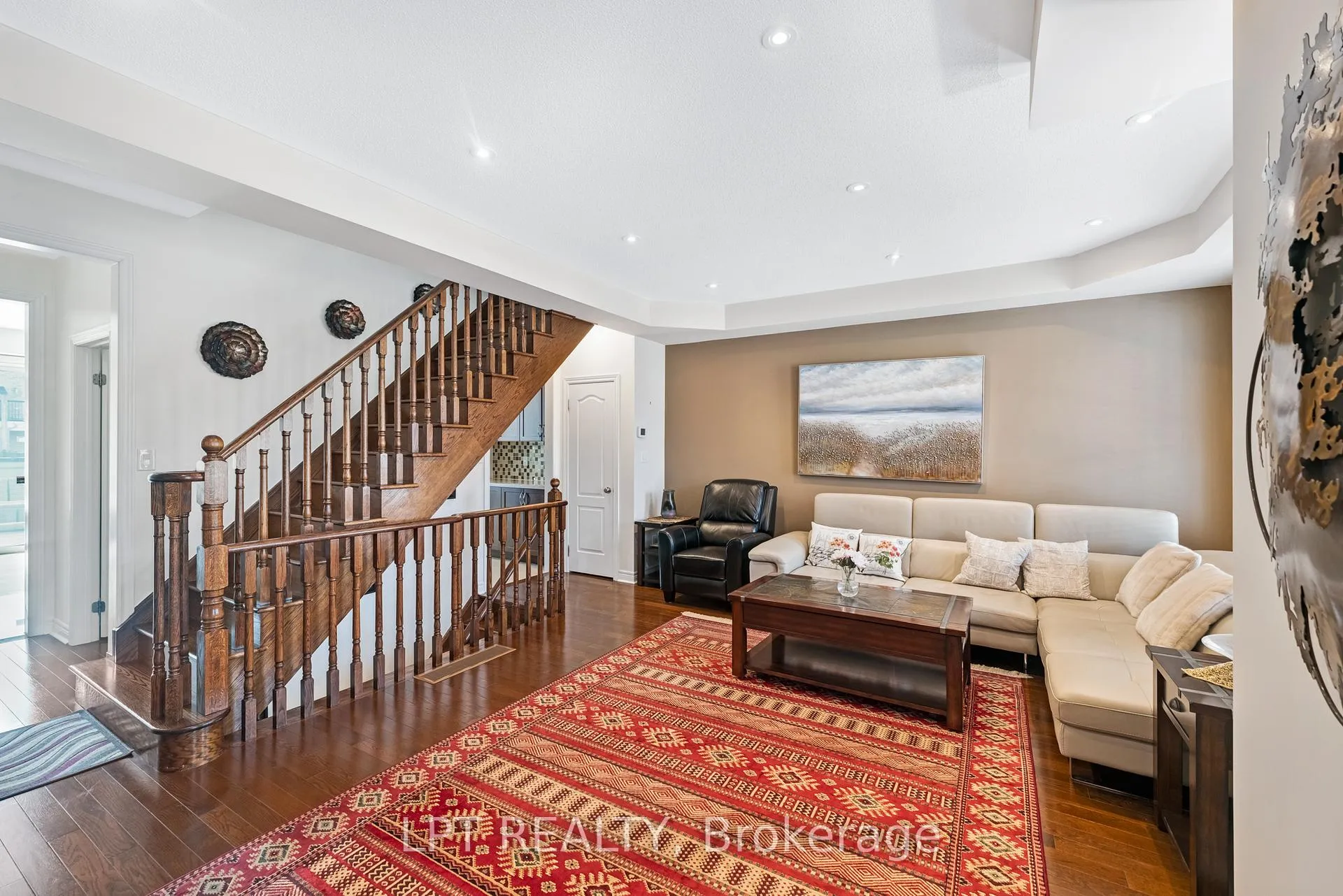 Photo 18 of 19 Earnshaw Drive, Markham, Victoria Square — HOMEH