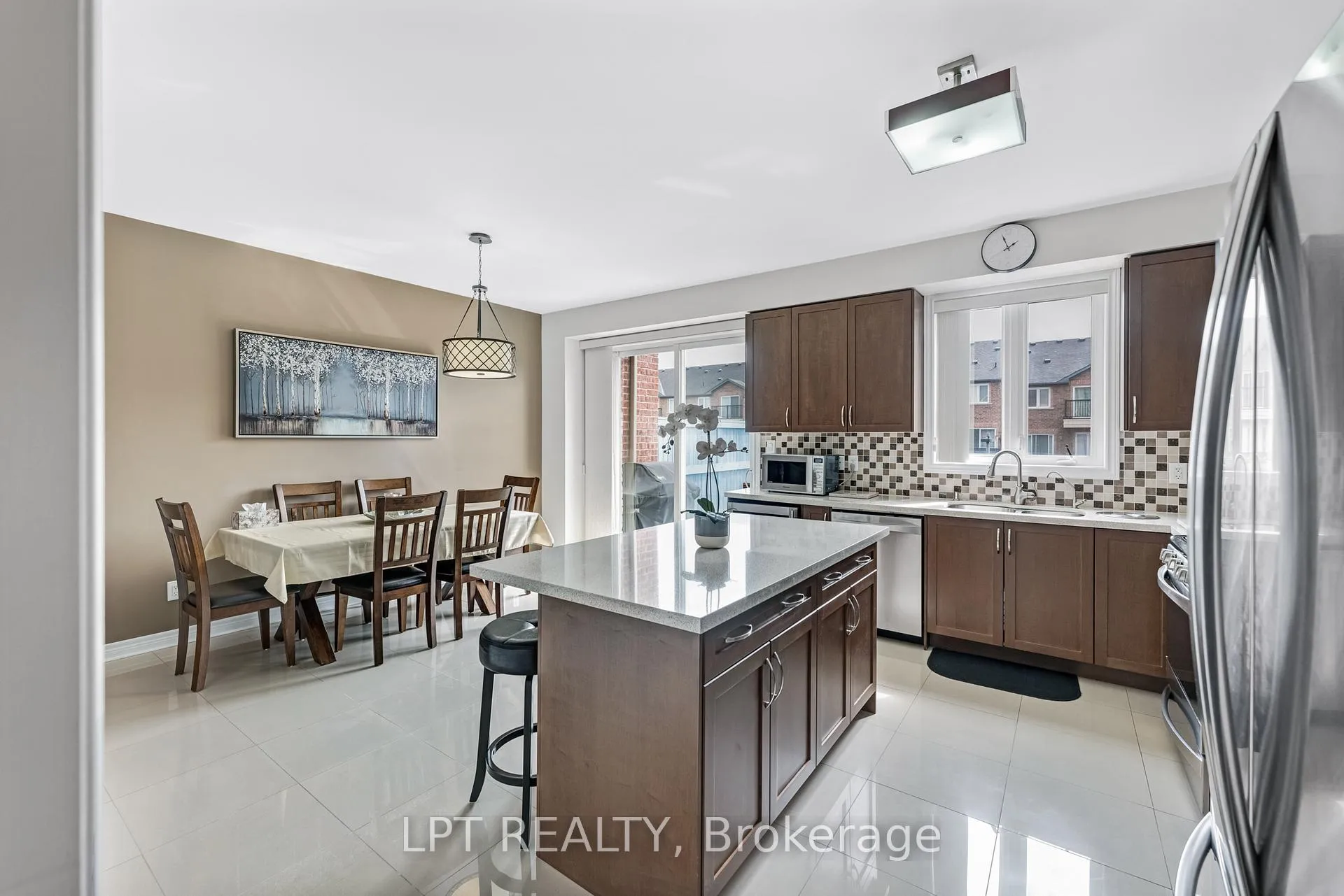 Photo 22 of 19 Earnshaw Drive, Markham, Victoria Square — HOMEH