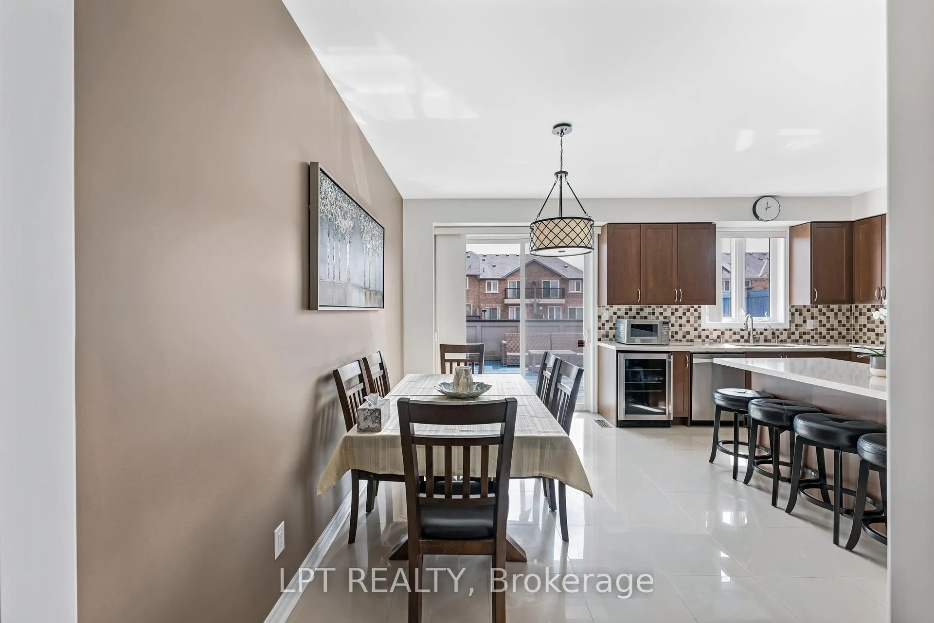 Photo 30 of 19 Earnshaw Drive, Markham, Victoria Square — HOMEH