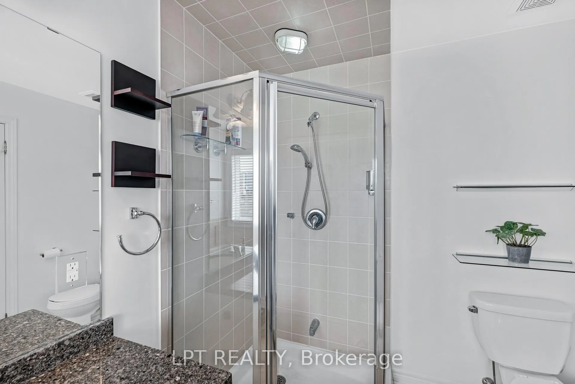 Photo 36 of 19 Earnshaw Drive, Markham, Victoria Square — HOMEH