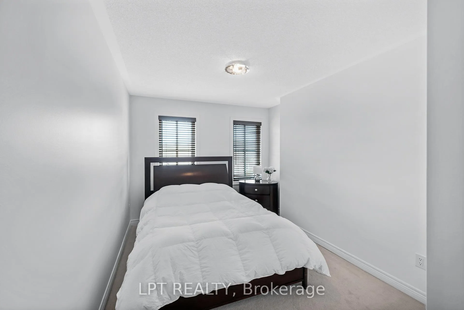 Photo 39 of 19 Earnshaw Drive, Markham, Victoria Square — HOMEH