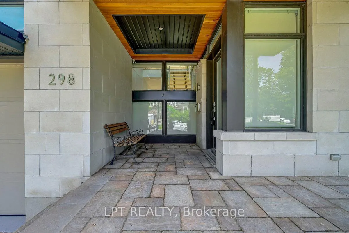 Photo 3 of 298 Crestview Road, Ottawa, Alta Vista/Faircrest Heights — HOMEH