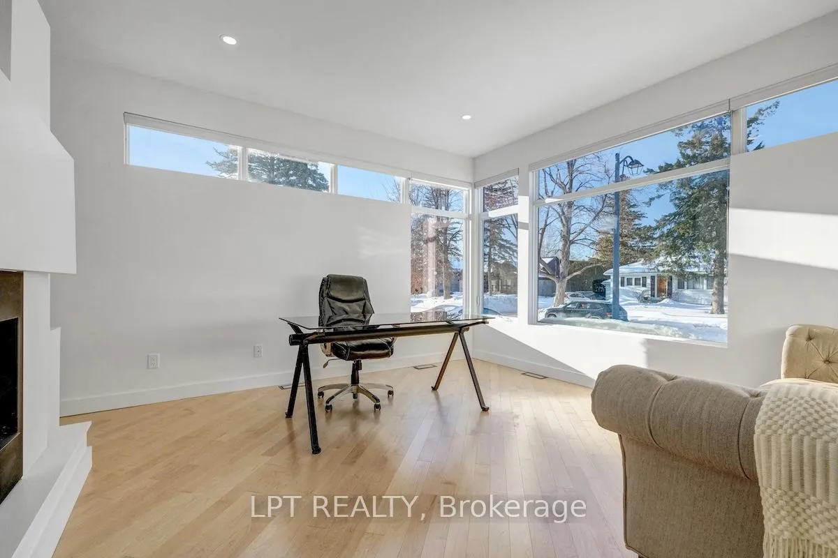 Photo 9 of 298 Crestview Road, Ottawa, Alta Vista/Faircrest Heights — HOMEH