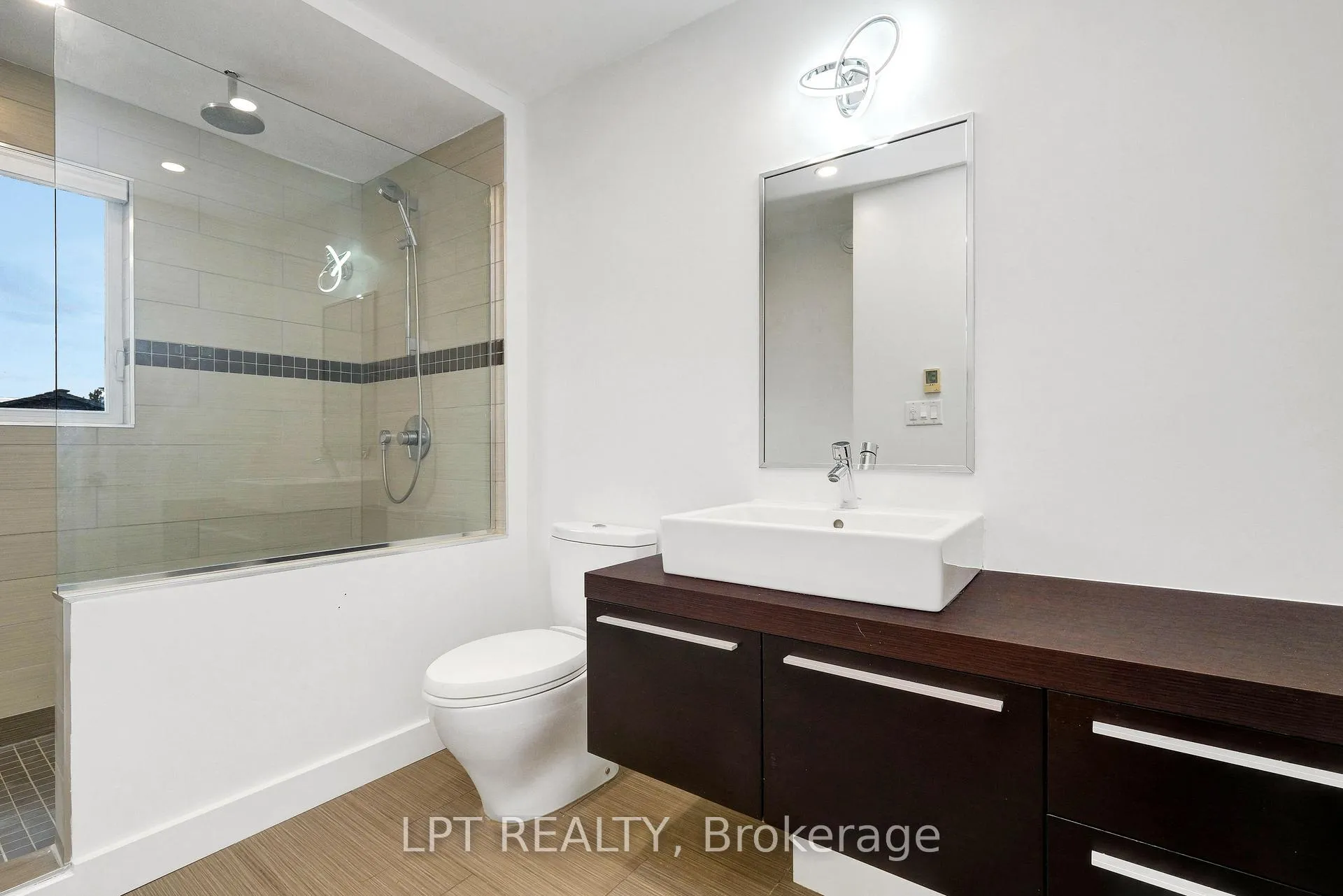 Photo 43 of 298 Crestview Road, Ottawa, Alta Vista/Faircrest Heights — HOMEH