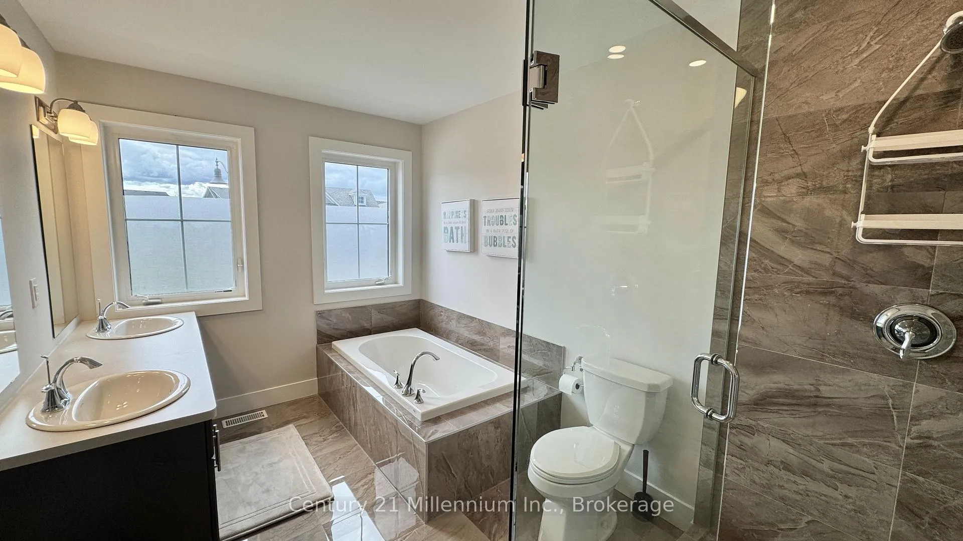 Photo 21 of 142 Red Pine Street, Blue Mountains — HOMEH
